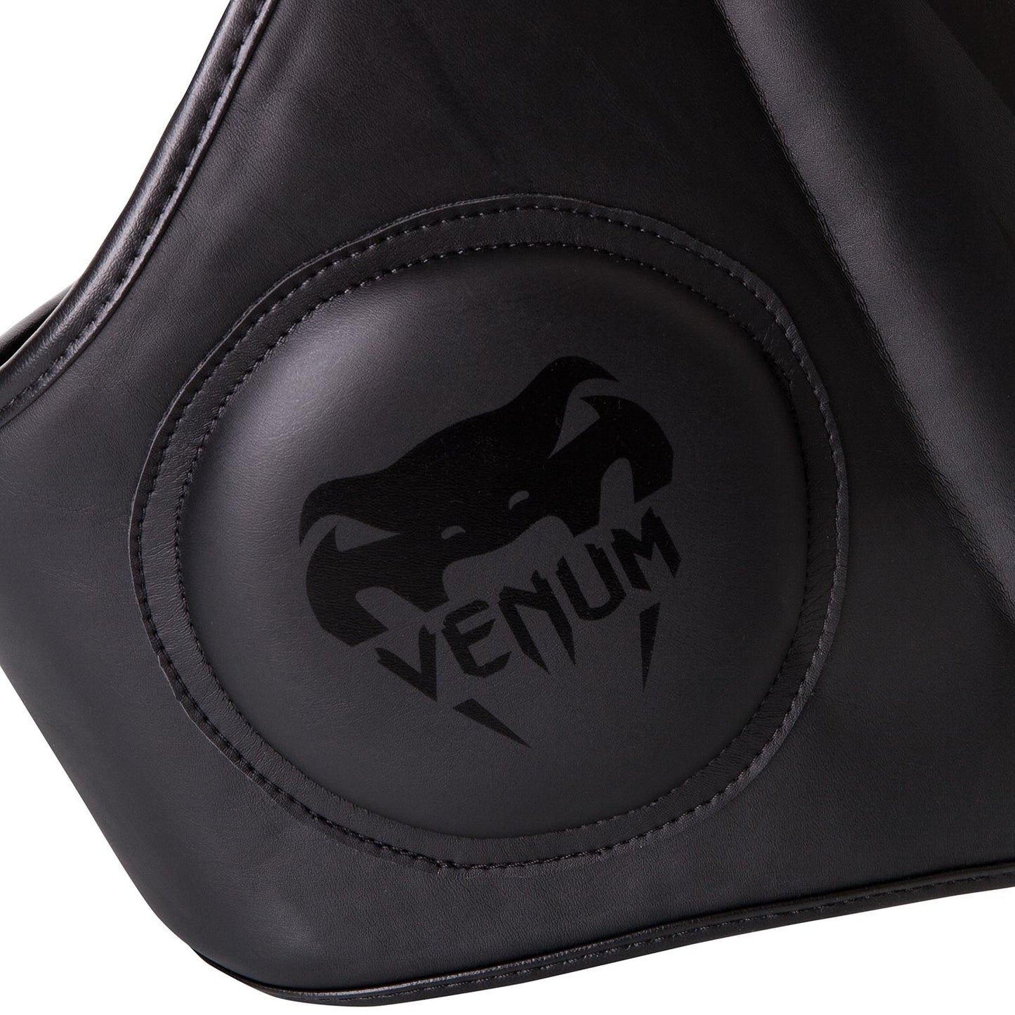 Venum Elite Protector ventral - Negro
