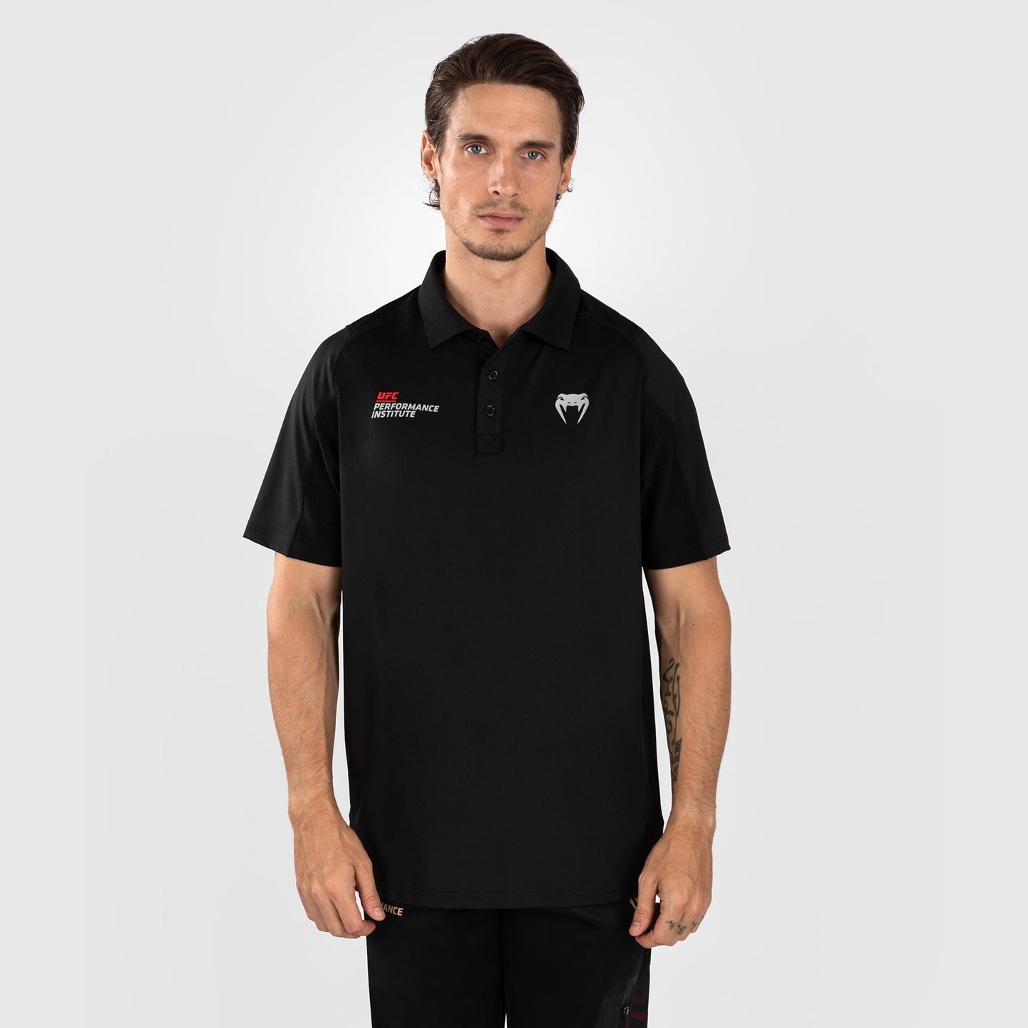 UFC Venum Performance Institute 2.0 Polo para Hombre - Negro/Rojo