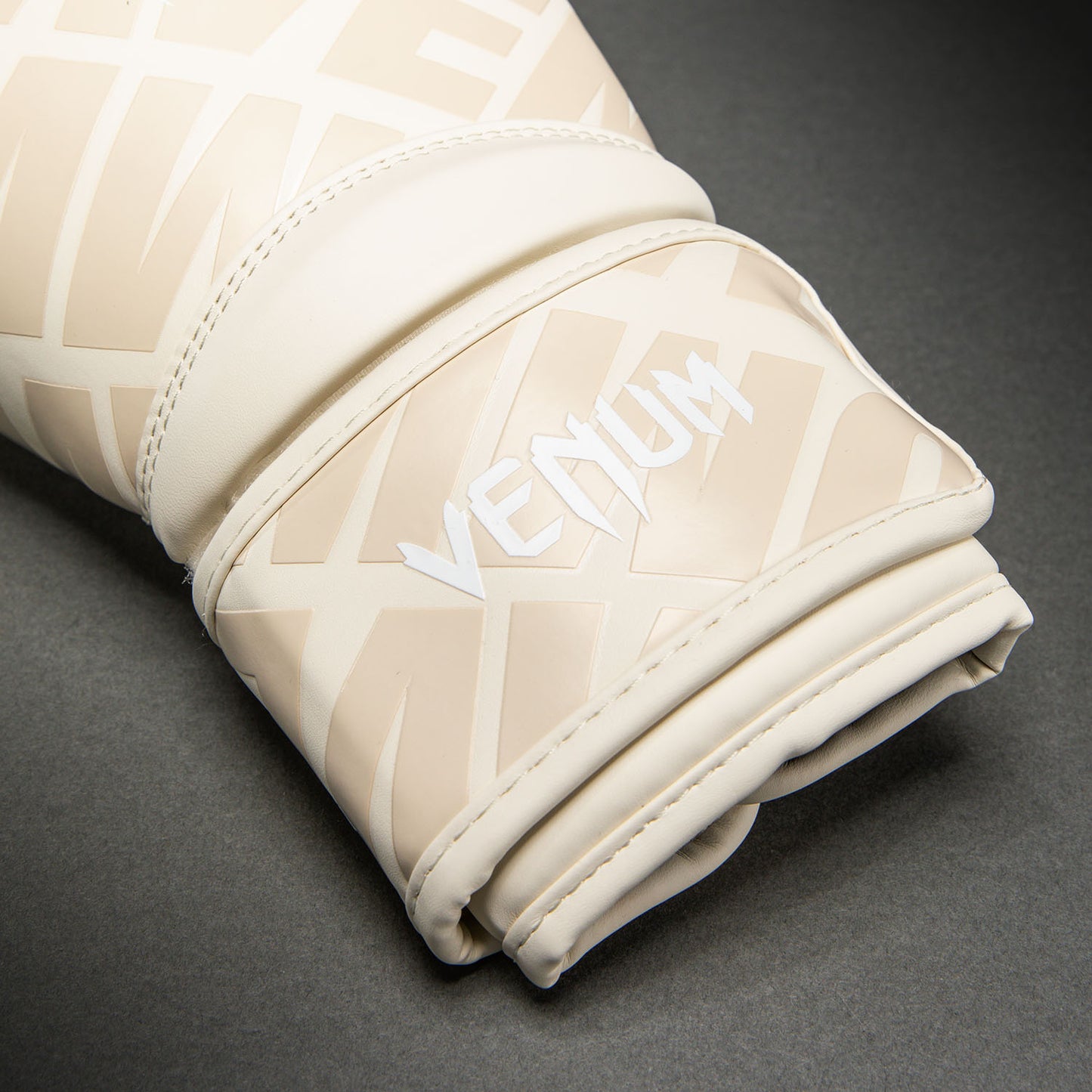 Venum Contender 1.5 XT 3D Guantes de Boxeo – Blanco Crema