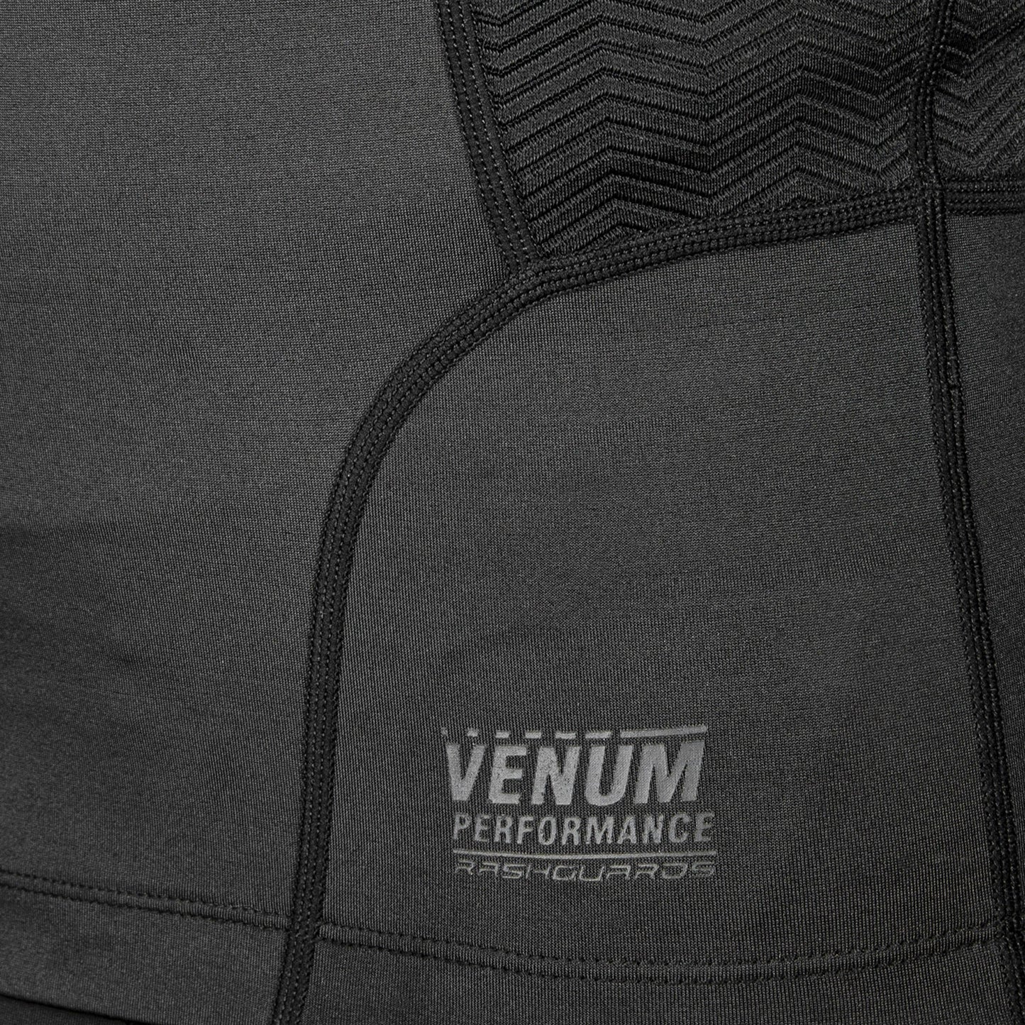 Venum G-Fit Rashguard - Manga corta - Negra