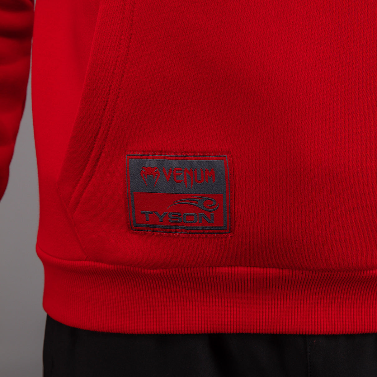 Venum x Mike Tyson Tiger Sudadera con Capucha - Rojo Intenso/Negro Profundo