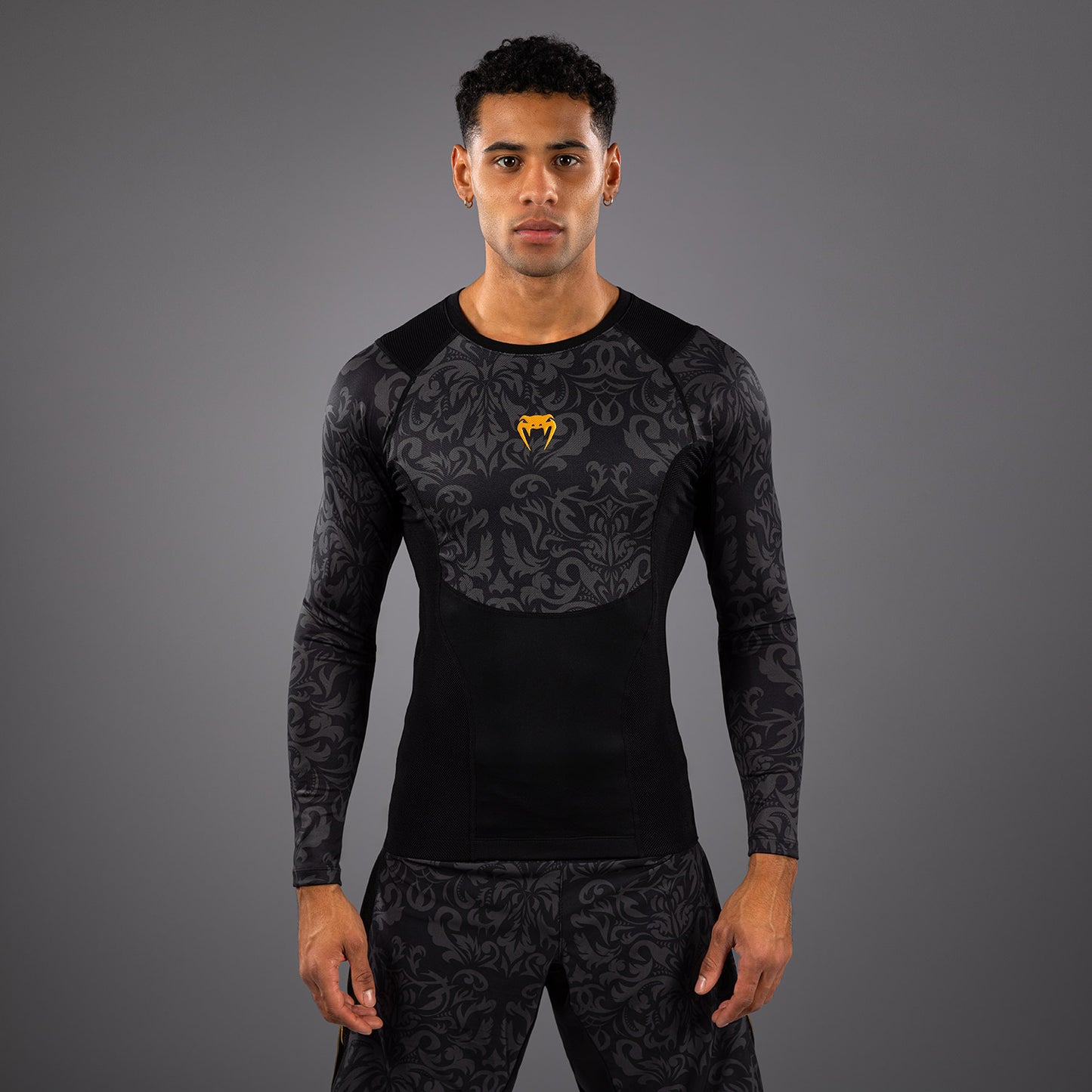 Venum x Topuria Unmatched Edition Camiseta de Manga Larga Rashguard - Negro/Dorado