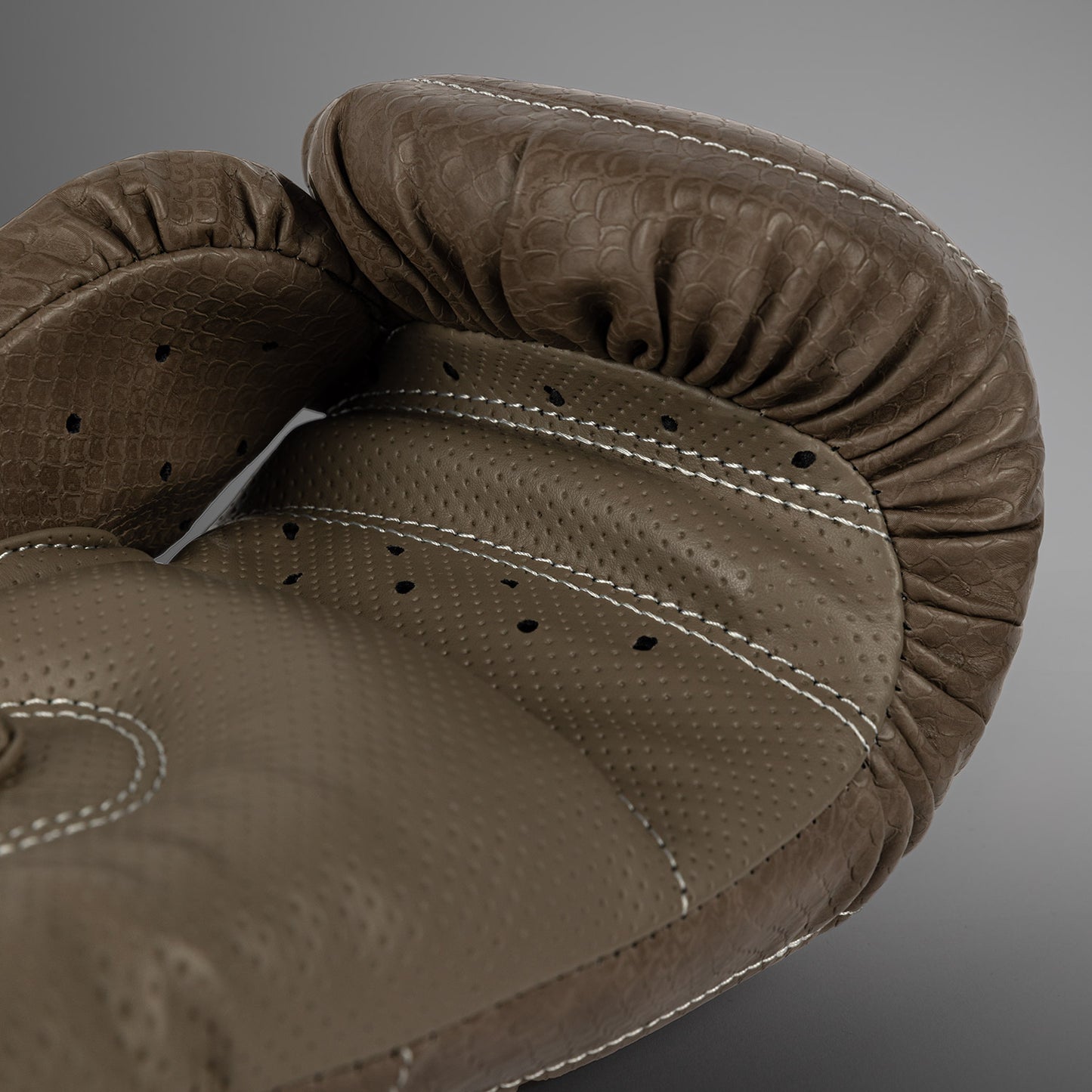Venum Impact Evo Scales Guantes de Boxeo – Marrón