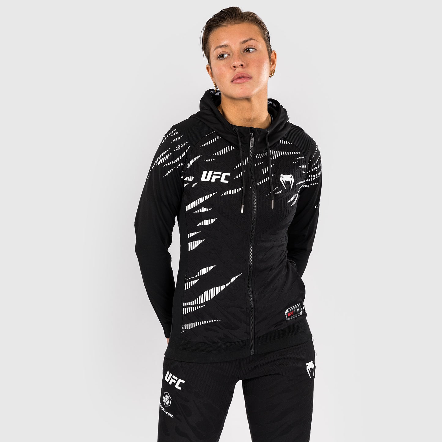 UFC Fusion by Venum Personalizados Authentic Fight Night Sudadera con Capucha para Mujer - Negro