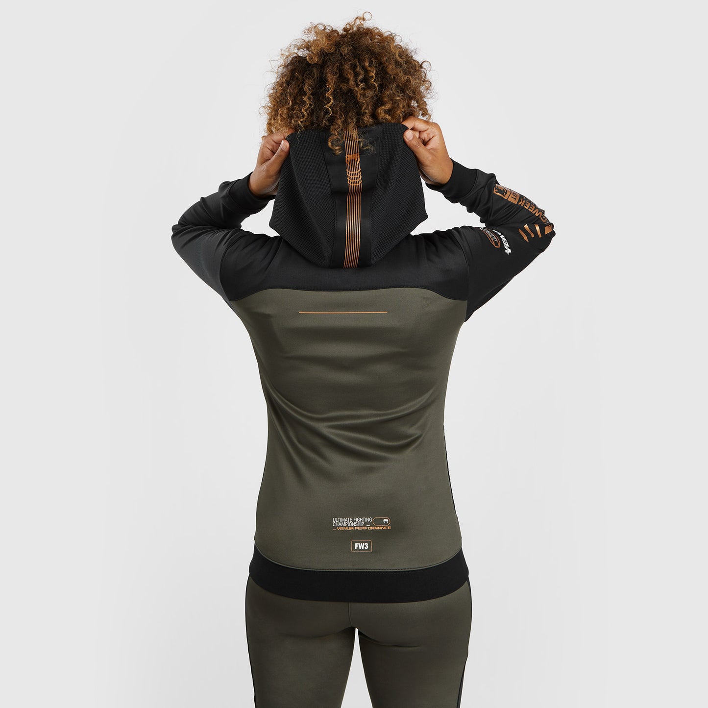 UFC Adrenaline by Venum Fight Week Sudadera con capucha y cremallera para mujer - Caqui/Bronce