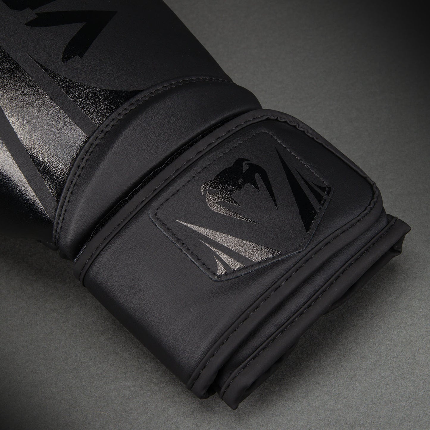 Venum Challenger 2.5 Guantes de Boxeo – Negro/Negro