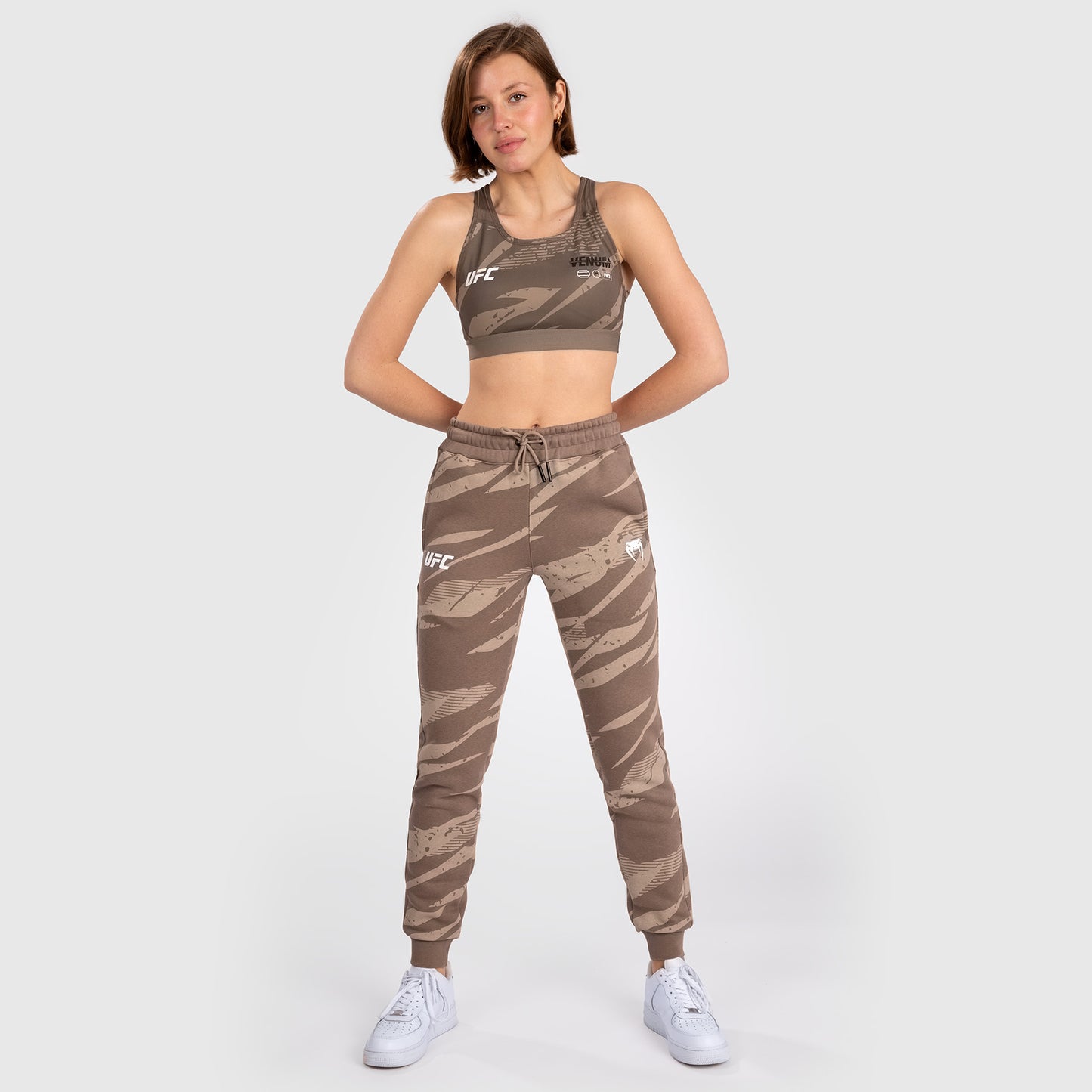 UFC Adrenaline By Venum Fight Week Pantalón de Algodón para Mujer - Desert Camo