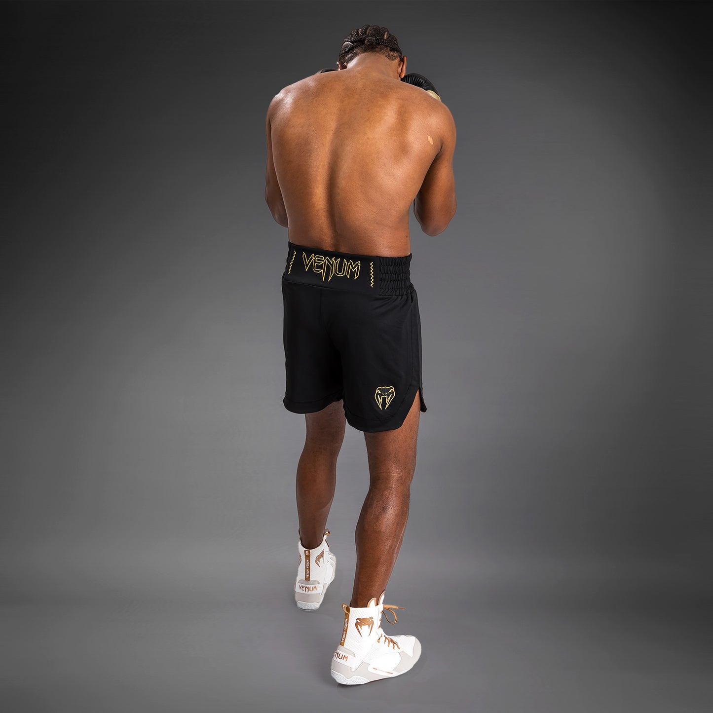 Venum Classic  Boxing Shorts - Negro/Dorado