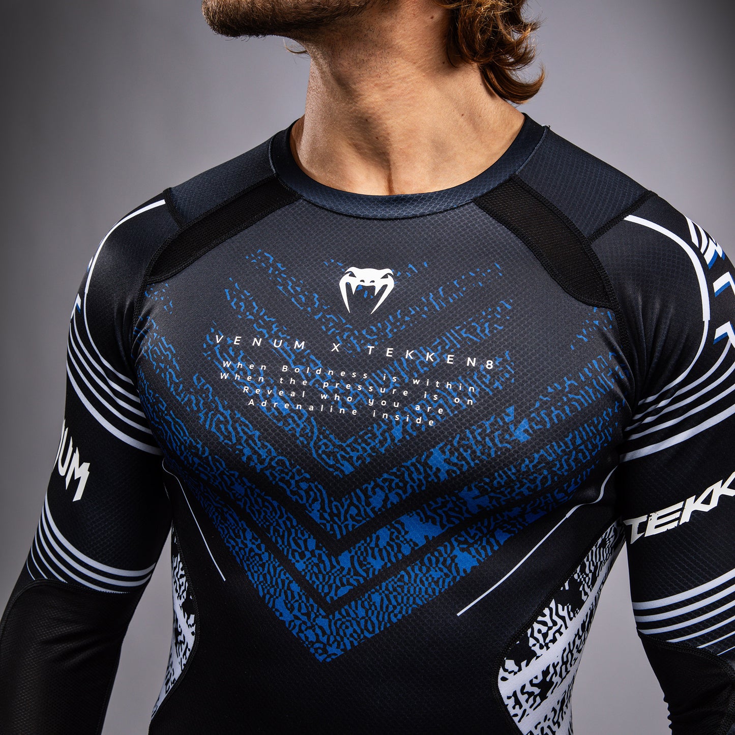 Venum x TEKKEN 8 - Jin Kazama Rashguard - Azul/Negro/Blanco