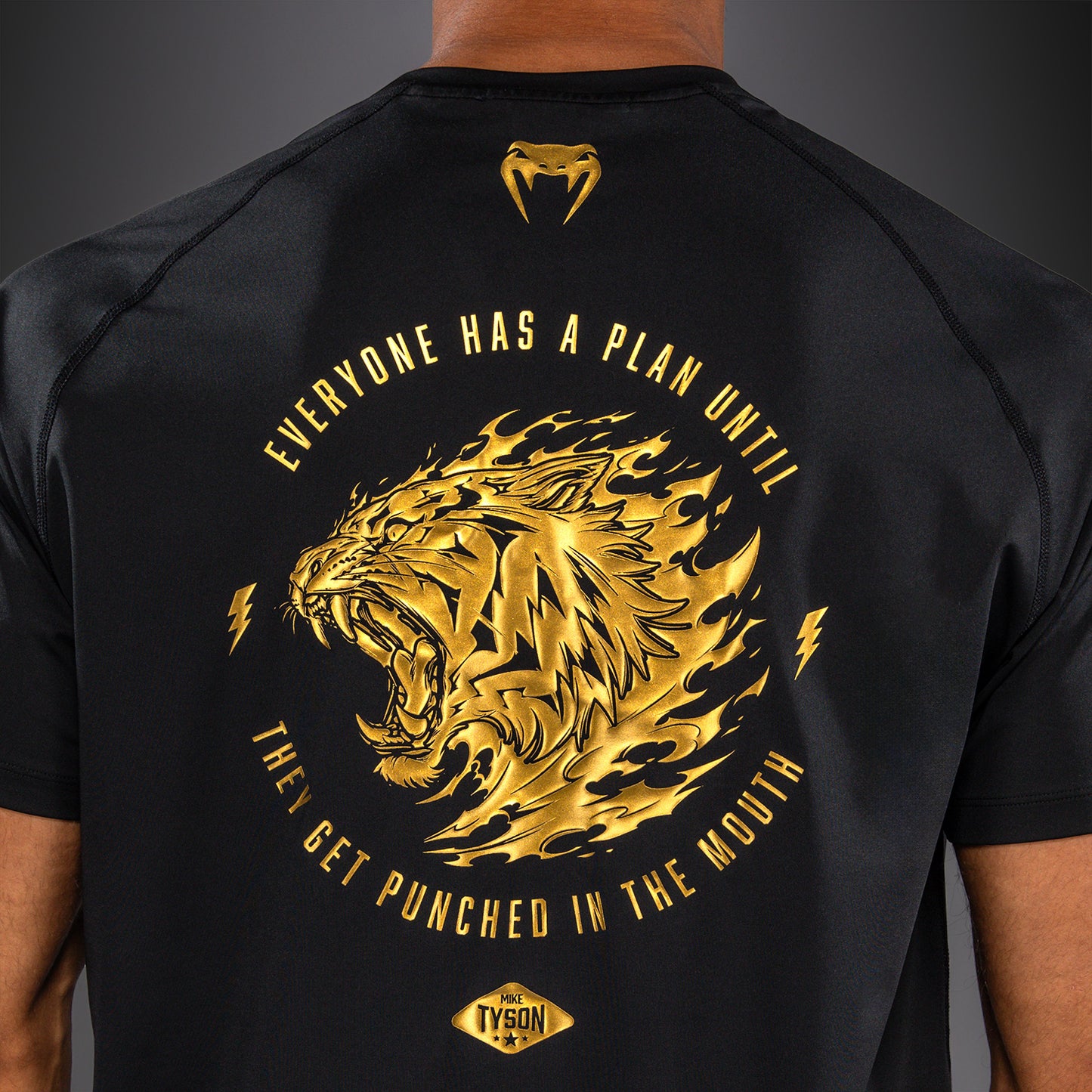 Venum x Mike Tyson Tiger Camiseta Dry Tech Tiger - Negro/Oro