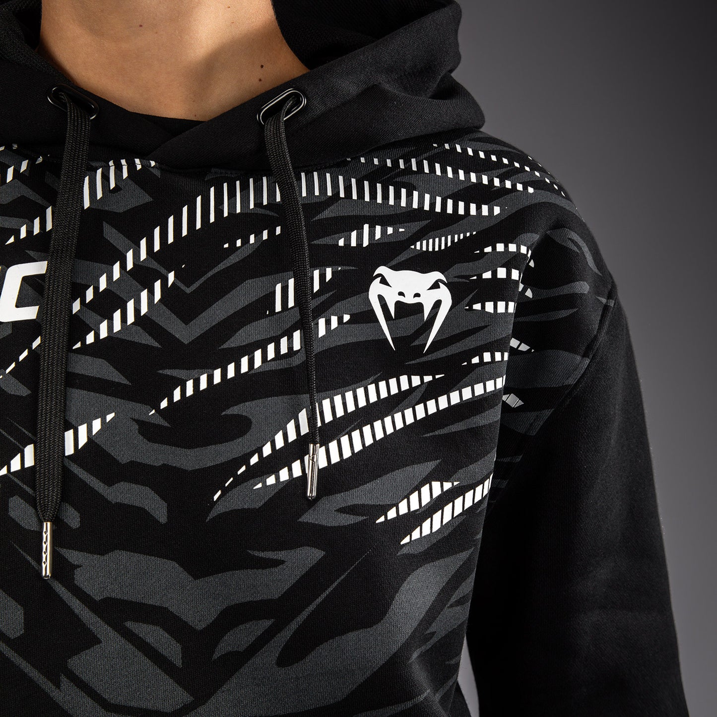 UFC Fusion by Venum Replica Sudadera con Capucha para Mujer - Negro