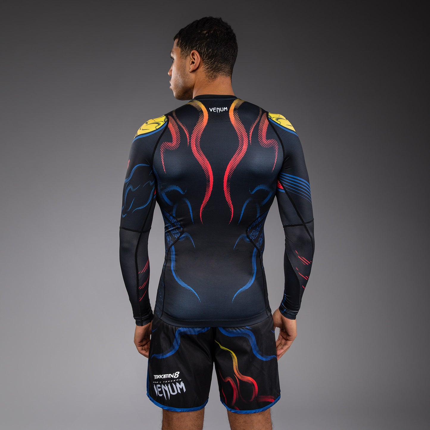 Venum x TEKKEN 8 Rashguard Manga Larga Yoshimitsu - Negro/Naranja
