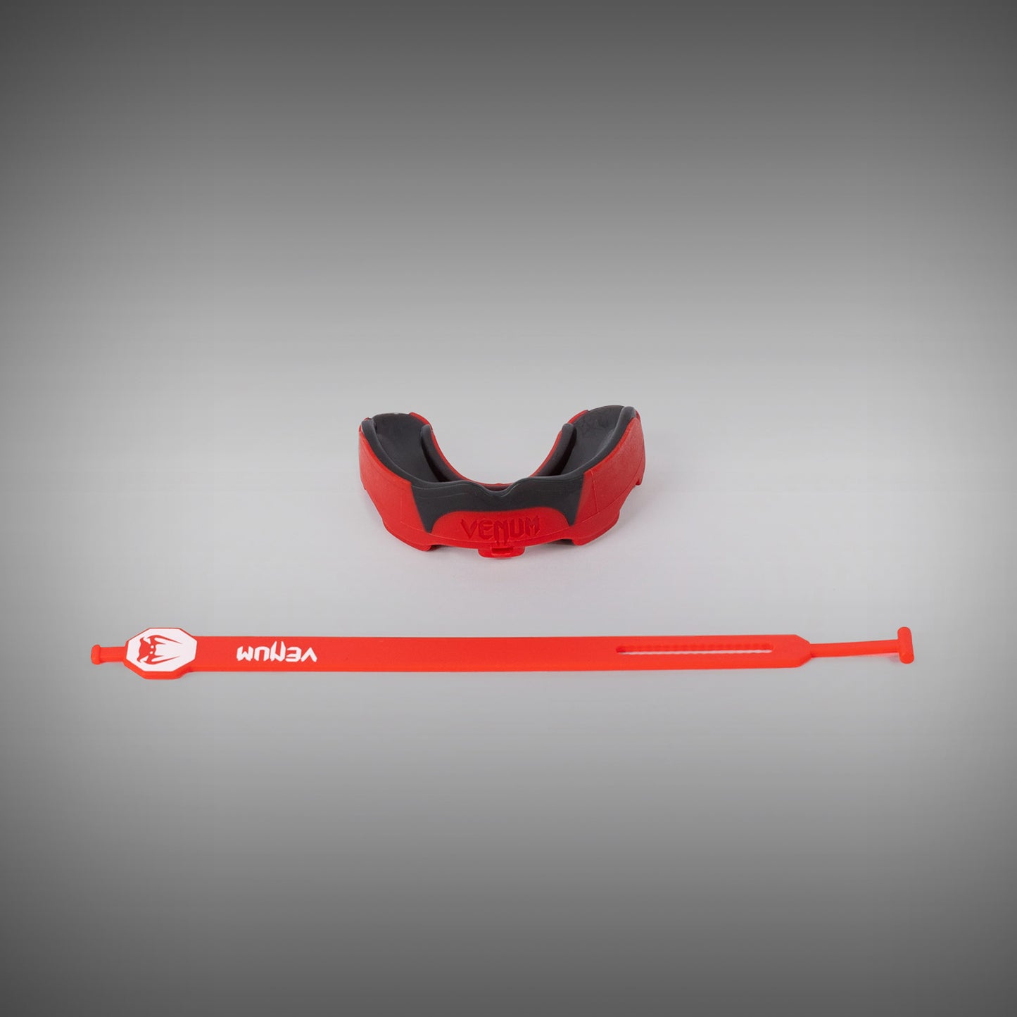Venum Predator Protector Bucal con Correa/Sin Correa - Rojo/Negro