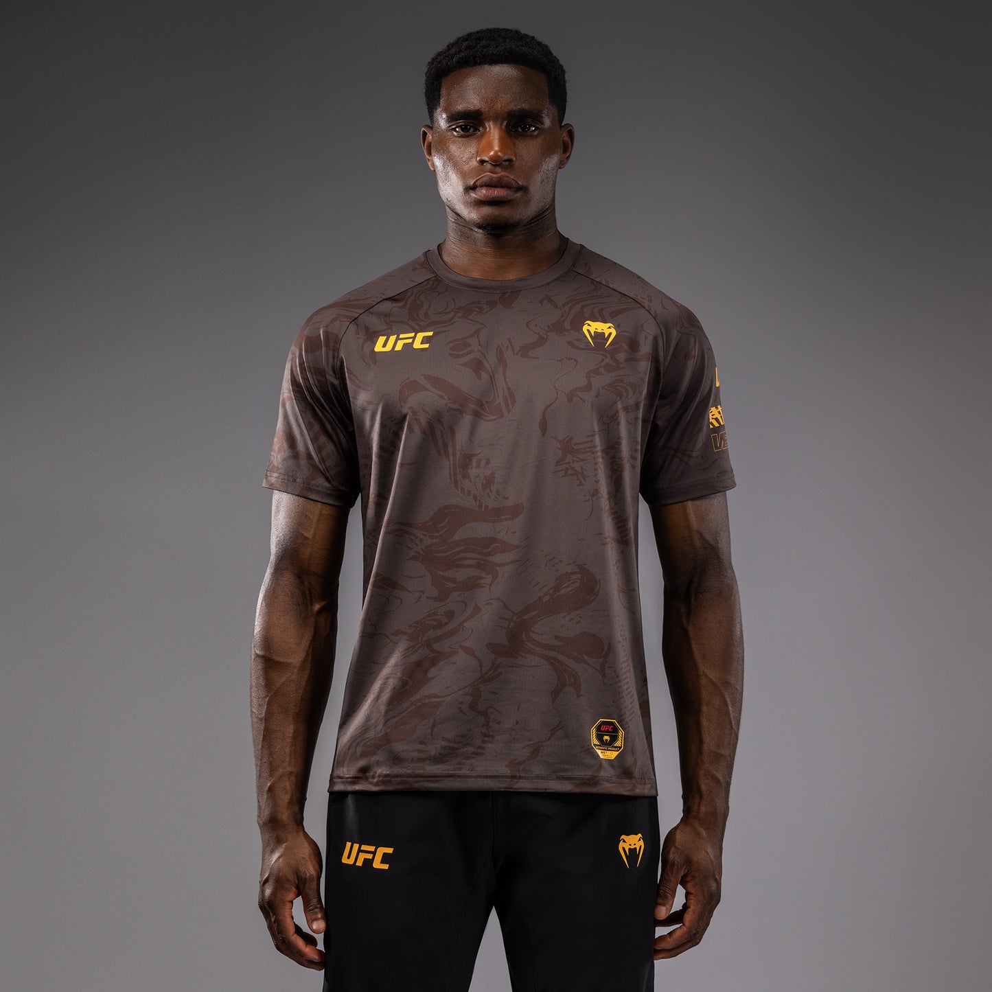UFC Fusion by Venum Fight Week Camiseta Dry-Tech para Hombre - Marrón tierra