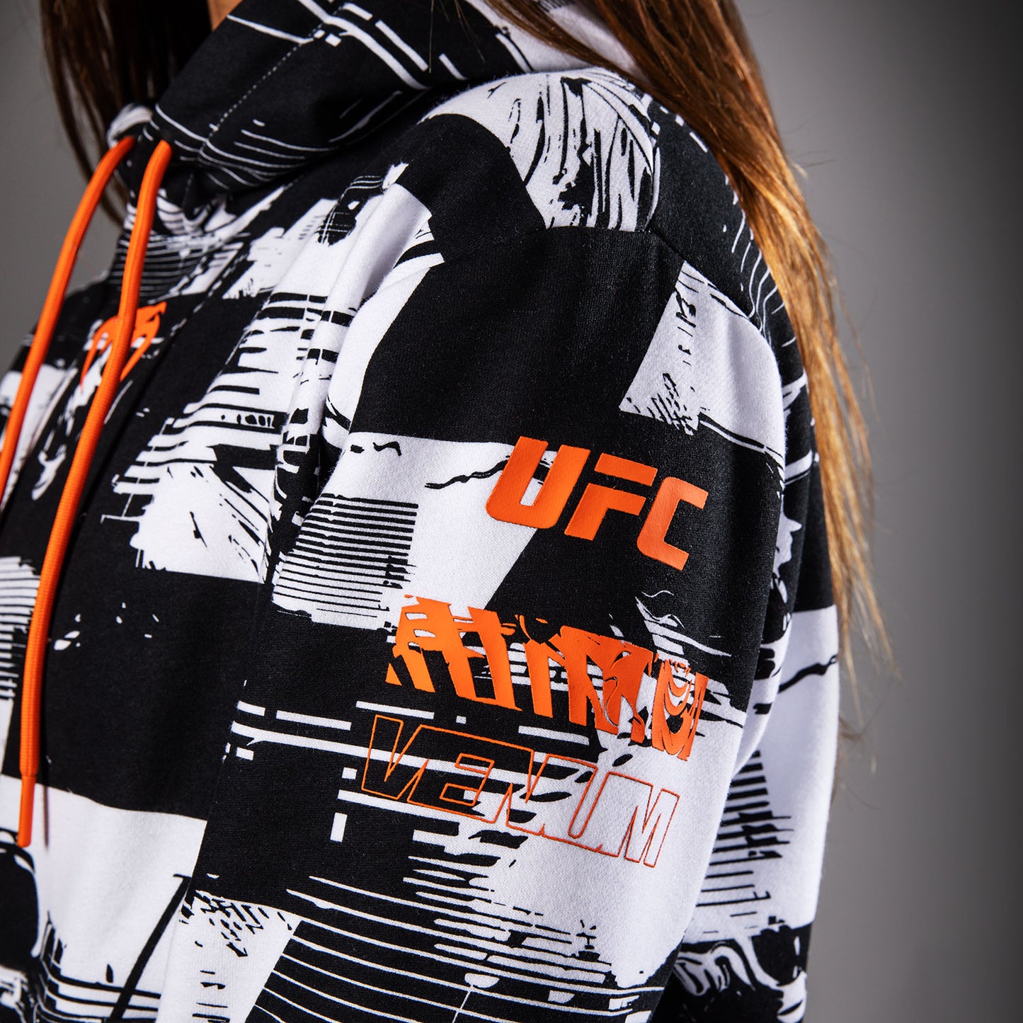 UFC Zenith by Venum Authentic Fight Week Sudadera Mujer - Blanco
