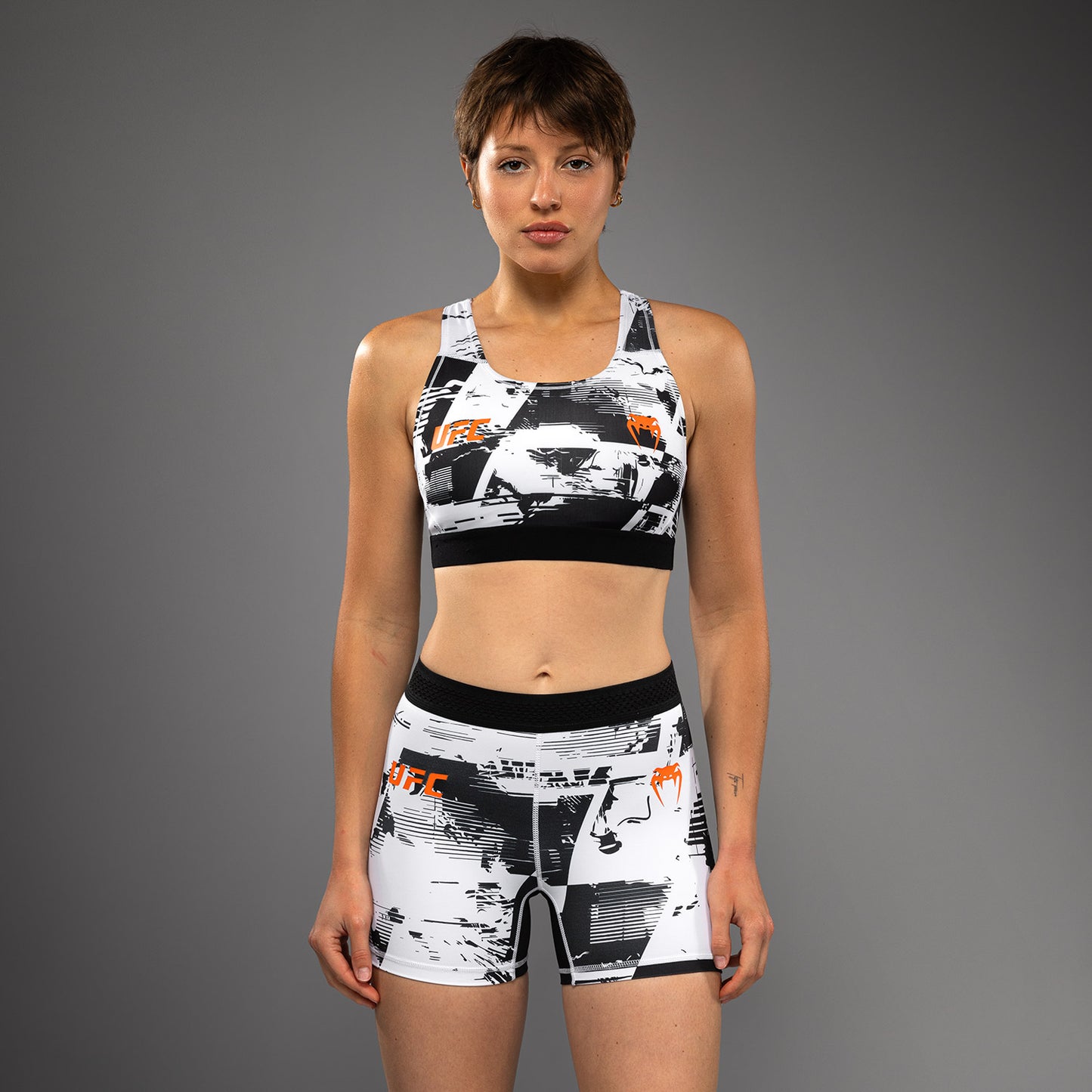 UFC Zenith by Venum Authentic Fight Week Sujetador deportivo Mujer - Blanco