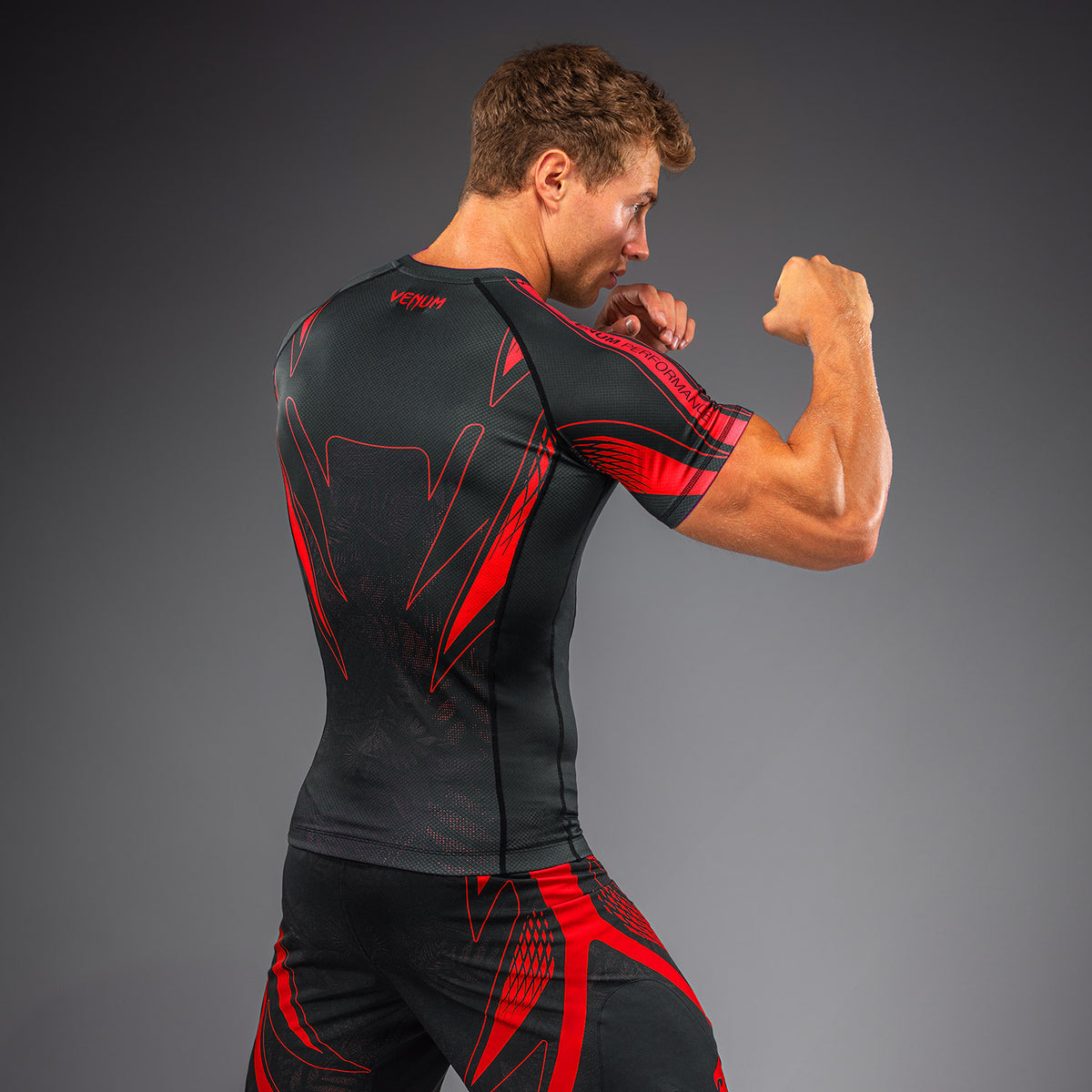 Venum Amazonia Reborn Camiseta de compresión de manga corta - Negro/Rojo