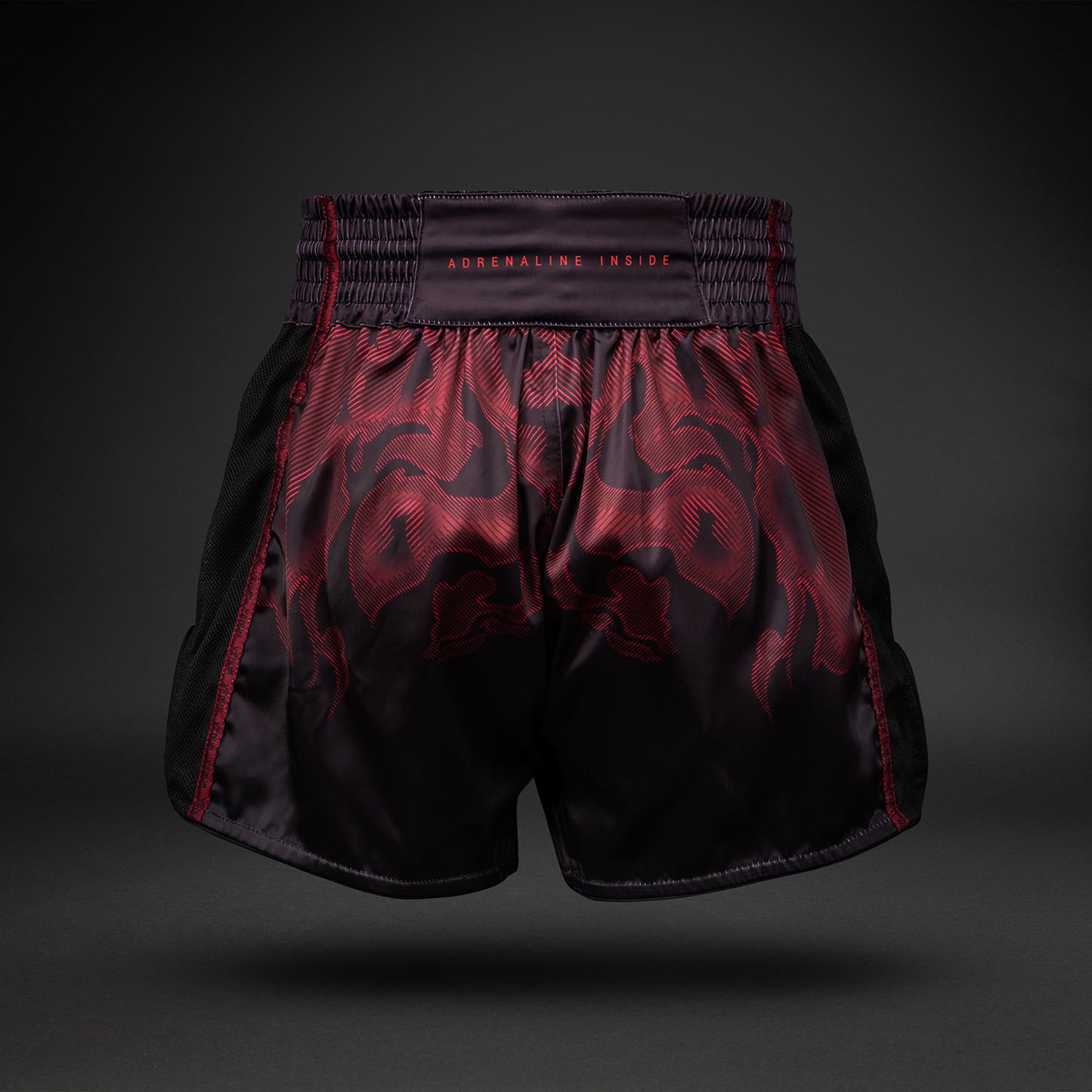Venum Spectre Short de Muay Thai – Negro/Rojo