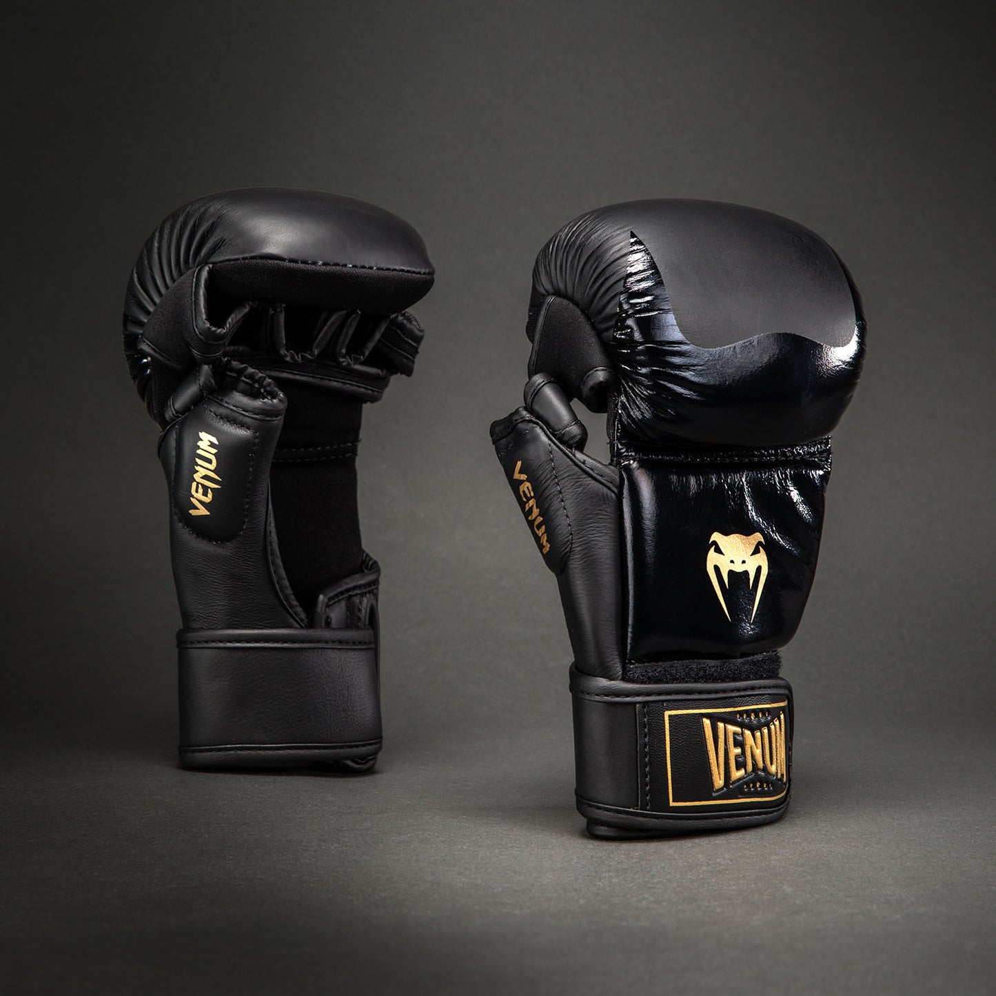 Venum Attack 2.0 Guantes de Sparring de Piel – Negro/Oro