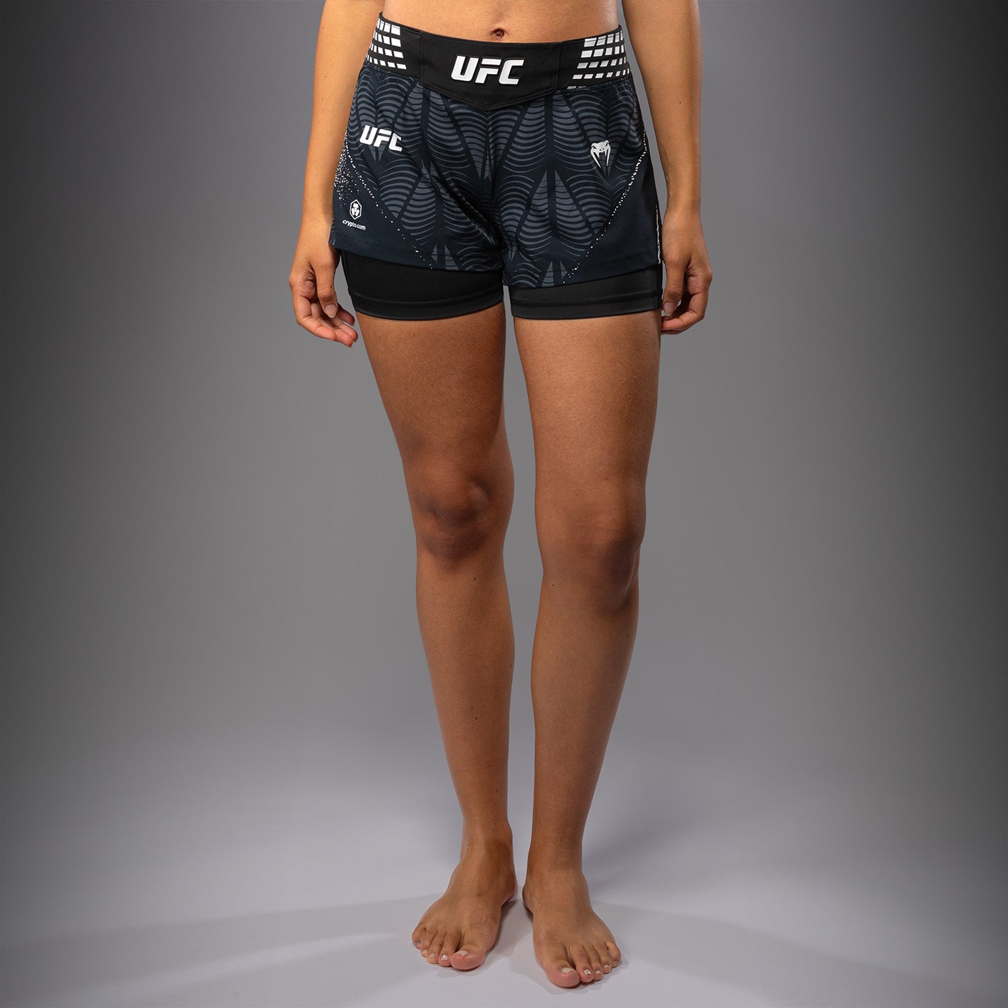 UFC Zenith by Venum Authentic Fight Night Short de pelea ajuste corto Mujer - Negro