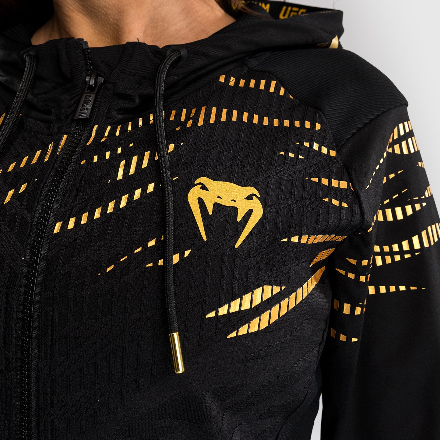 UFC Fusion by Venum Personalizados Authentic Fight Night Sudadera con Capucha para Mujer - Campeón