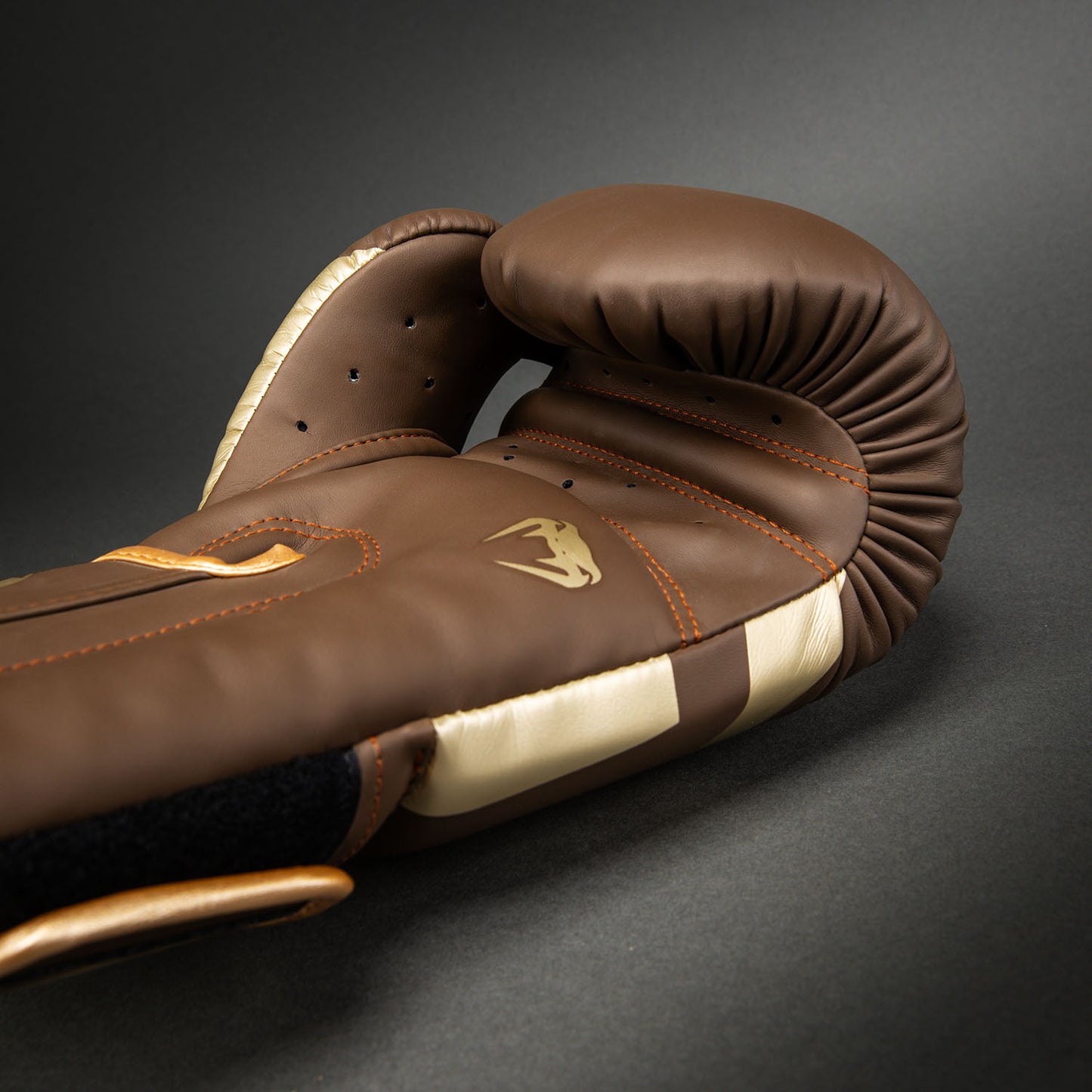 Venum Elite Guantes de Boxeo - Marrón Oscuro