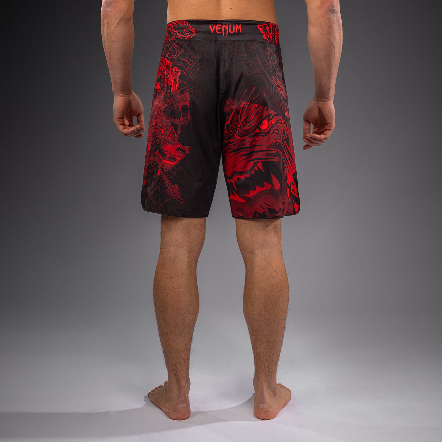 Venum Wolf Atak Short de Combate – Negro/Rojo