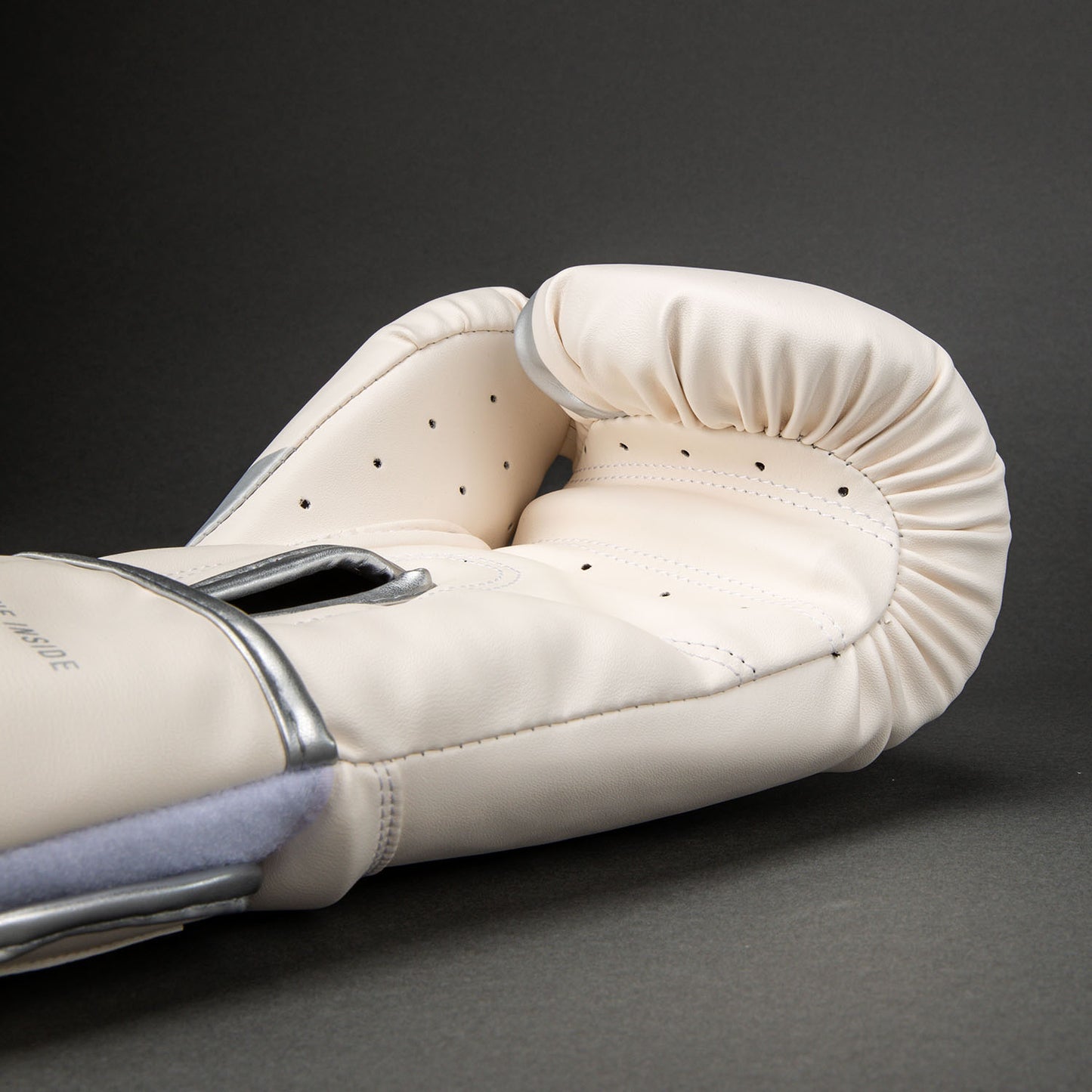Venum Challenger 2.5 Guantes de Boxeo – Blanco/Plateado