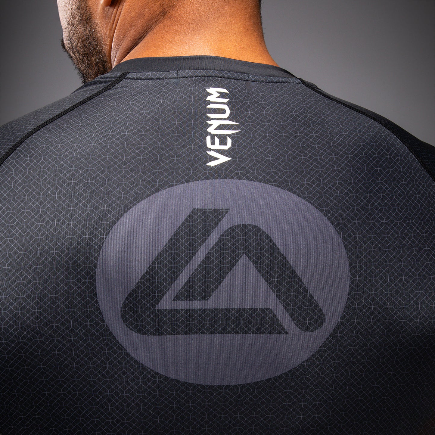 Venum x Roger Gracie Academy Rashguard Manga Corta - Negro