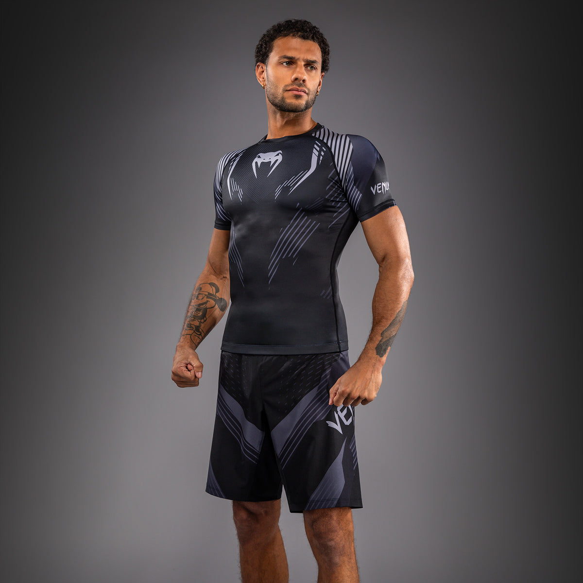 Venum No-Gi 6.0 Rashguard Manga Corta - Negro/Gris