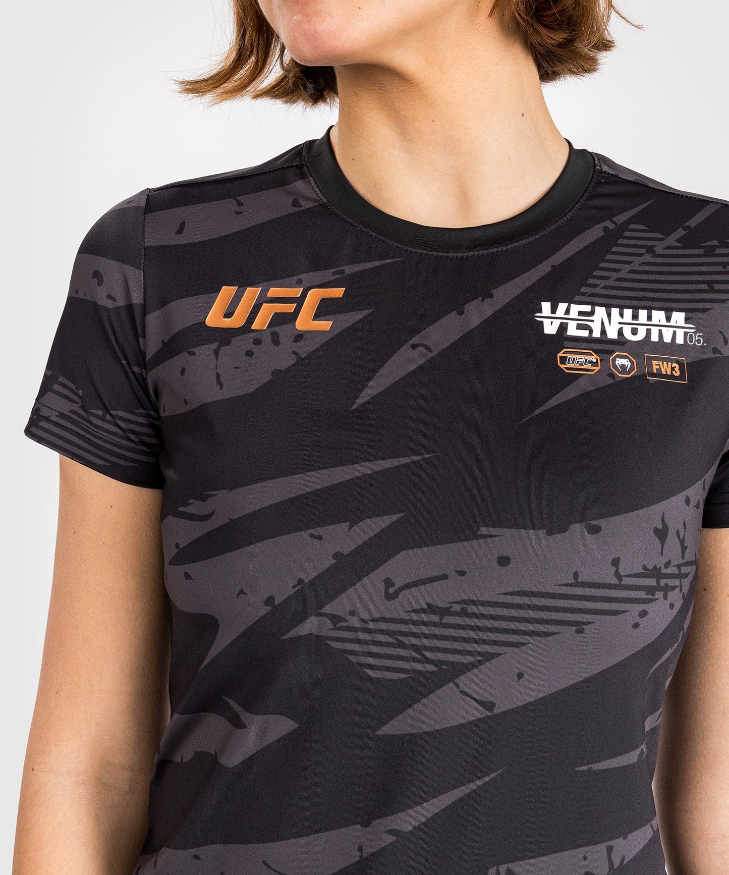 UFC Adrenaline By Venum Fight Week Camiseta de Mujer Dry-Tech - Urban Camo