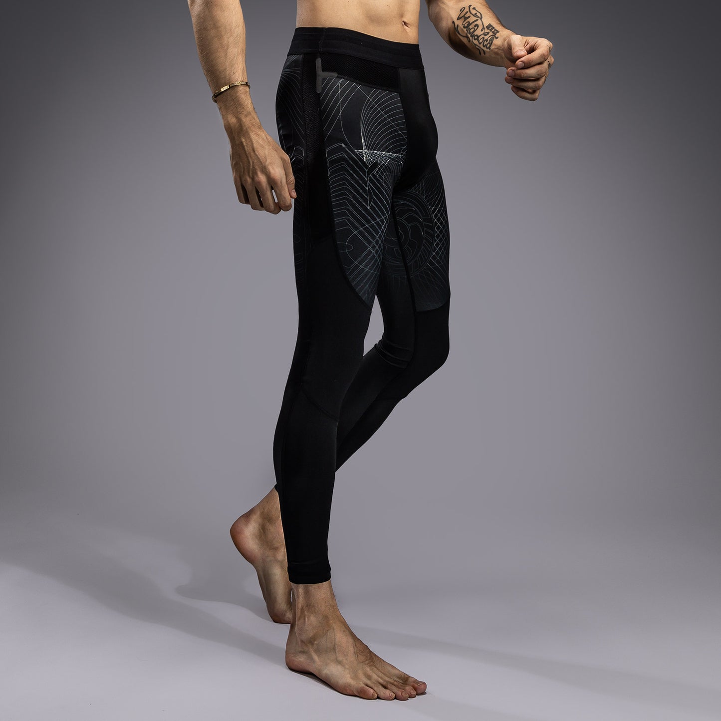 Venum G-Fit Air Spats para Hombre - Negro Profundo/Arena del desierto