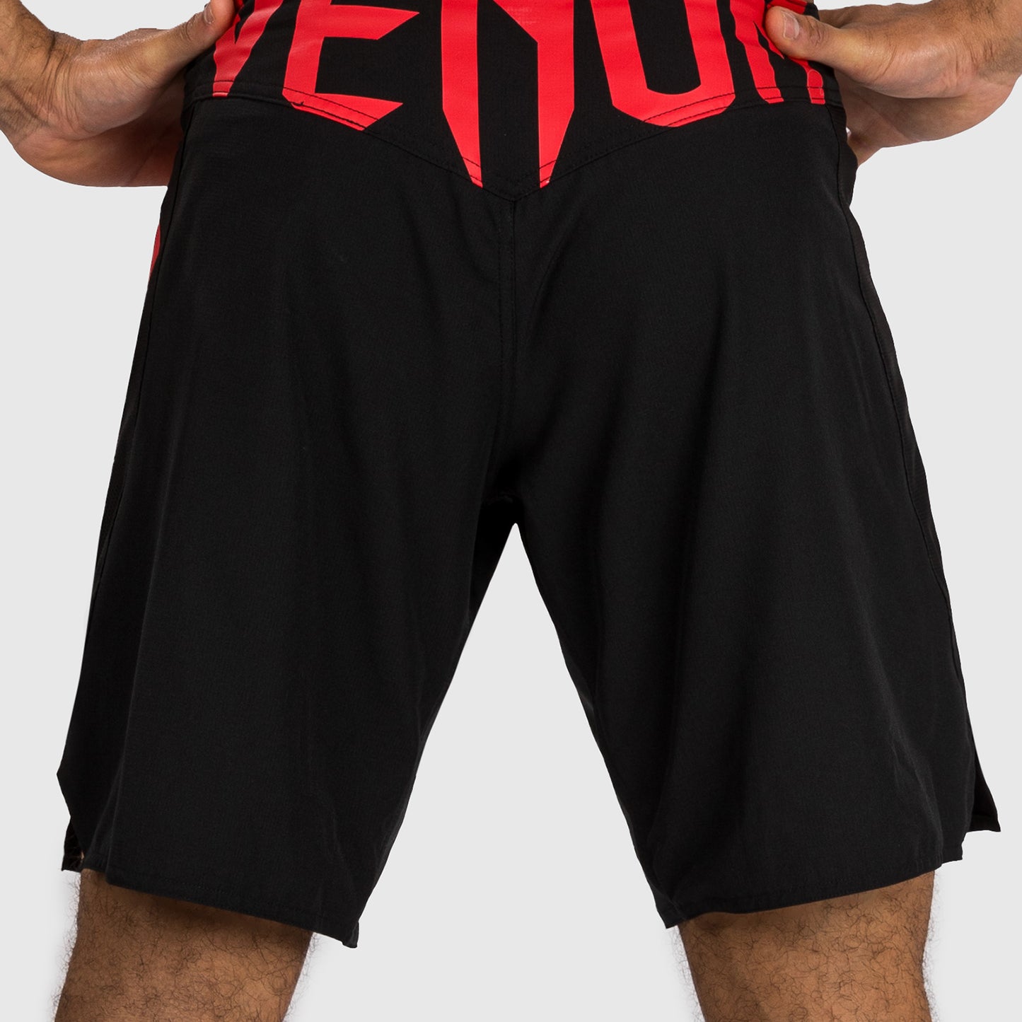 Venum Light 5.0 Pantalones cortos de lucha - Negro/Rojo
