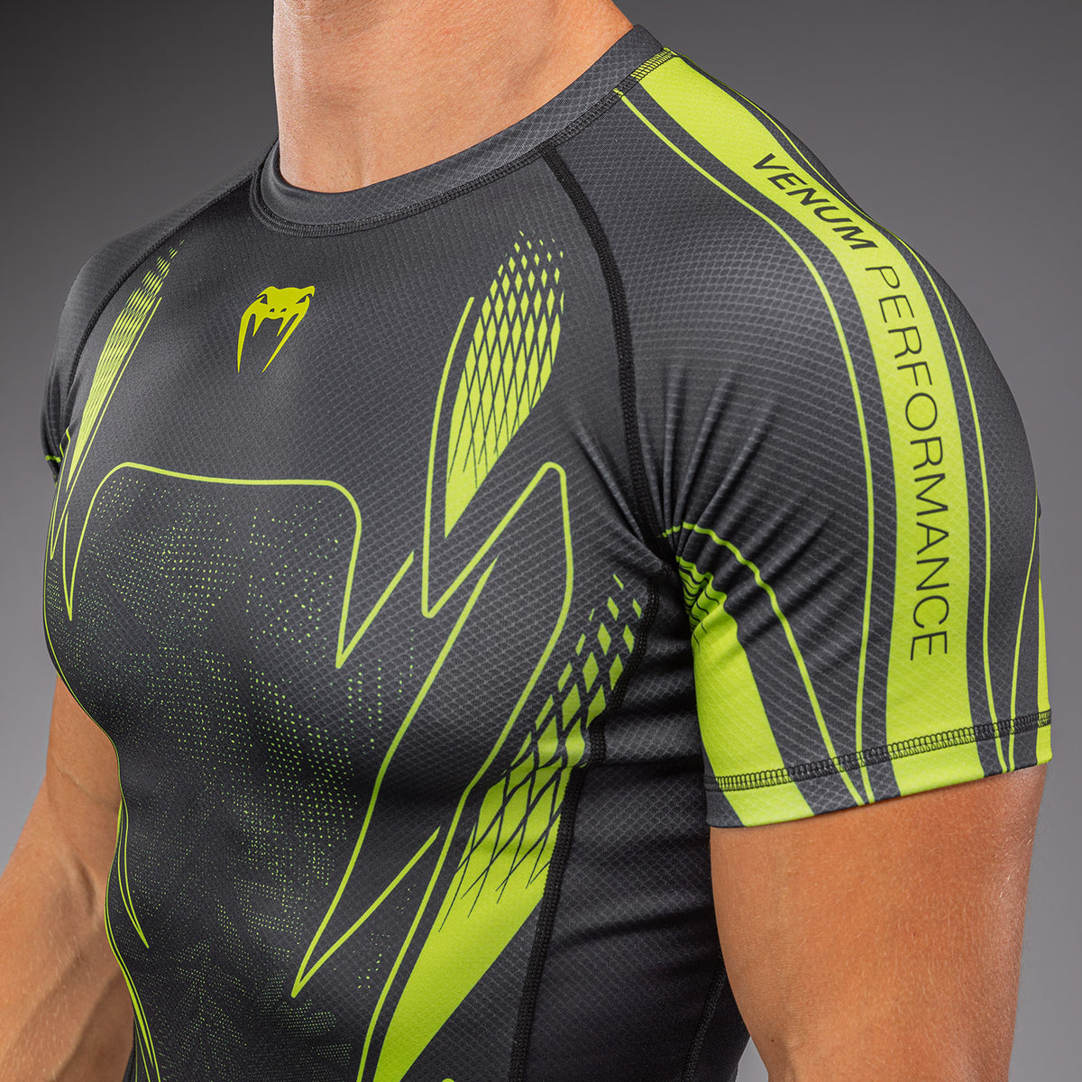 Venum Amazonia Reborn Camiseta de compresión de manga corta - Negro/Verde