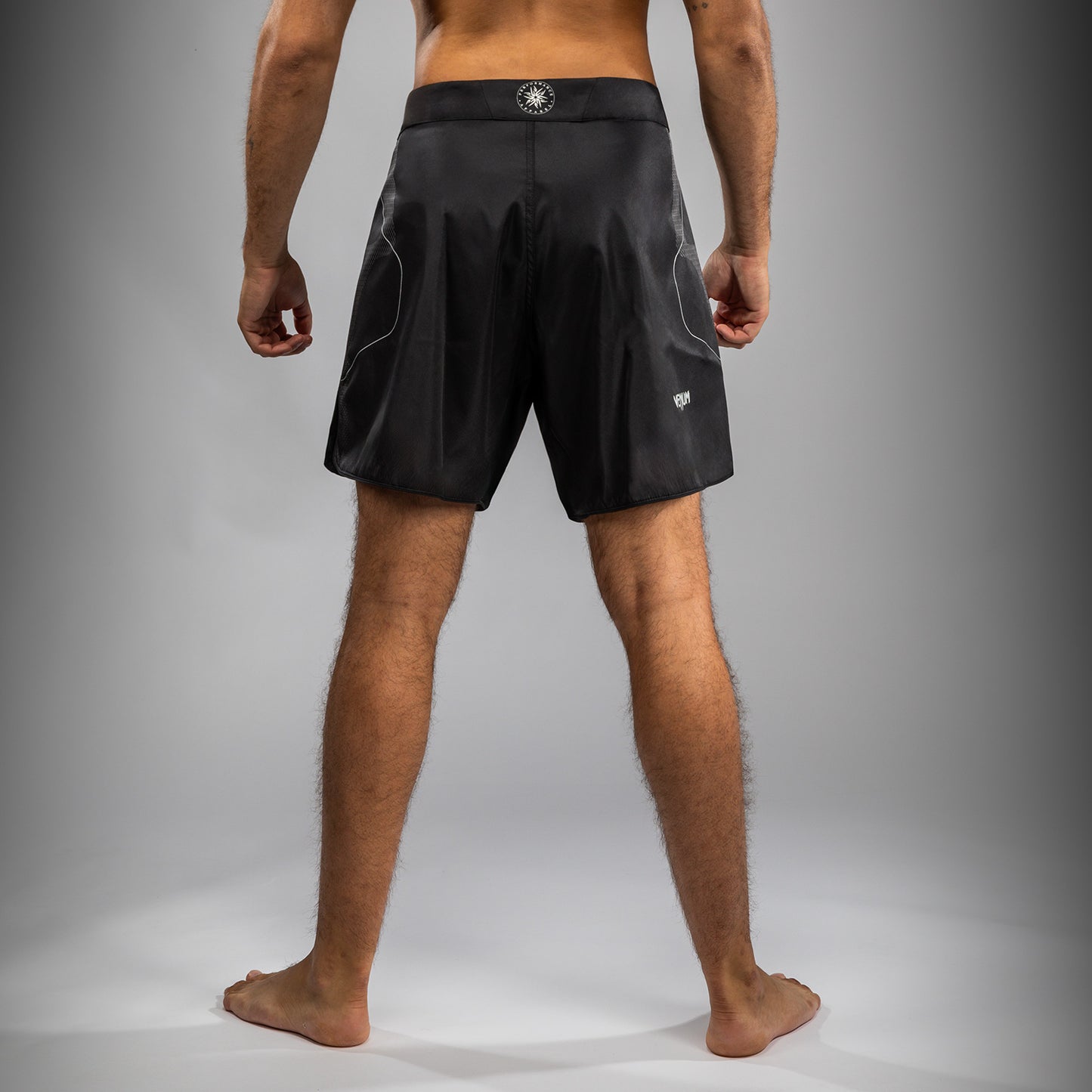 Venum Nexus Pantalones Cortos de Lucha – Negro/Plateado