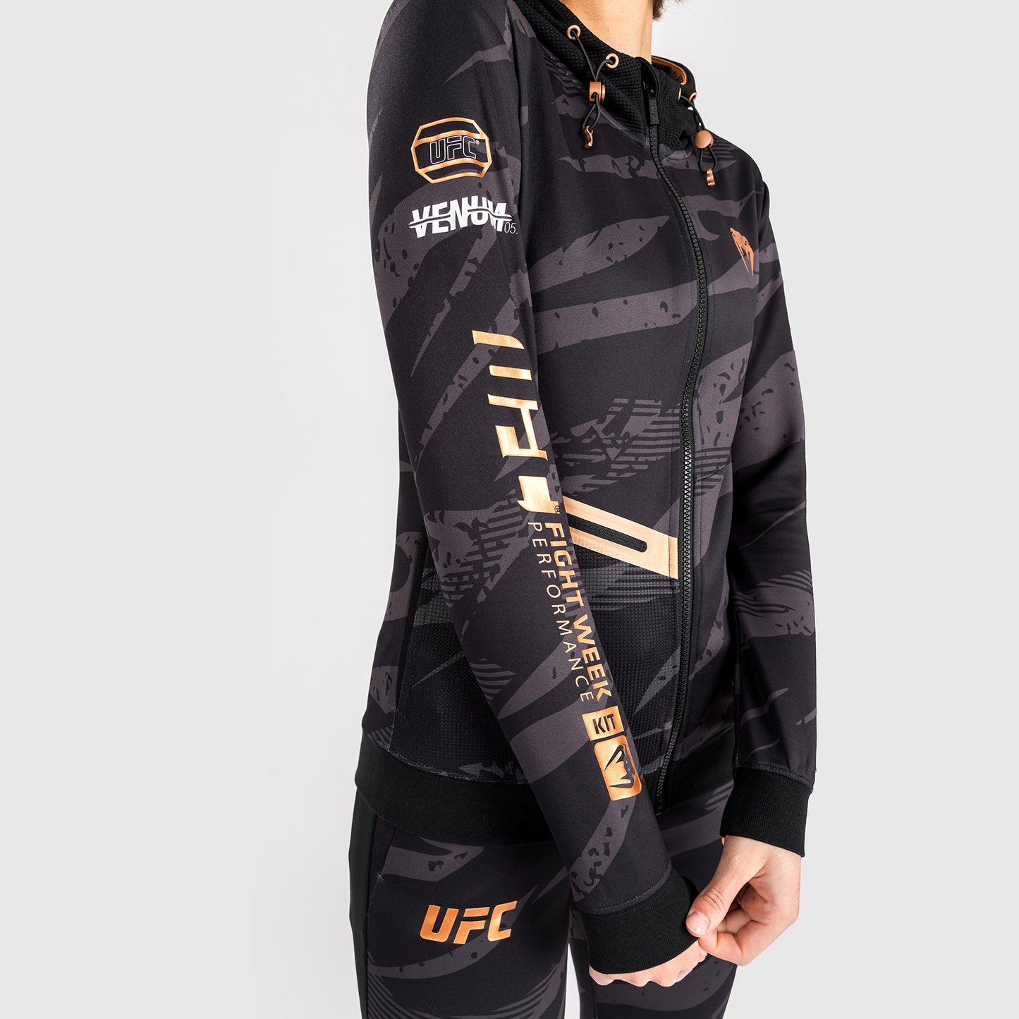 UFC Adrenaline By Venum Fight Week Sudadera Con Capucha para Mujer - Urban Camo