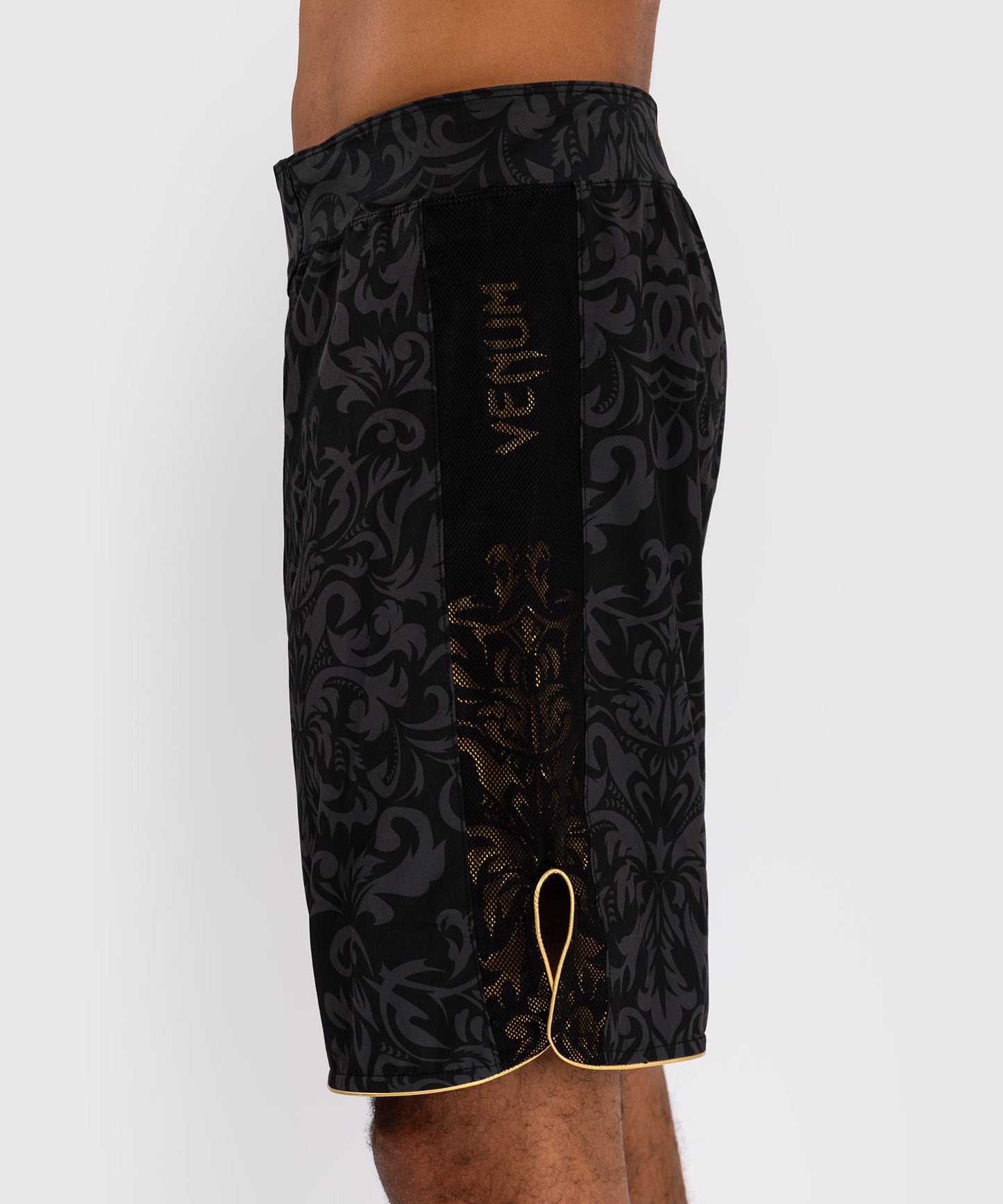Venum x Topuria Unmatched Edition Pantalones de Lucha - Negro/Dorado