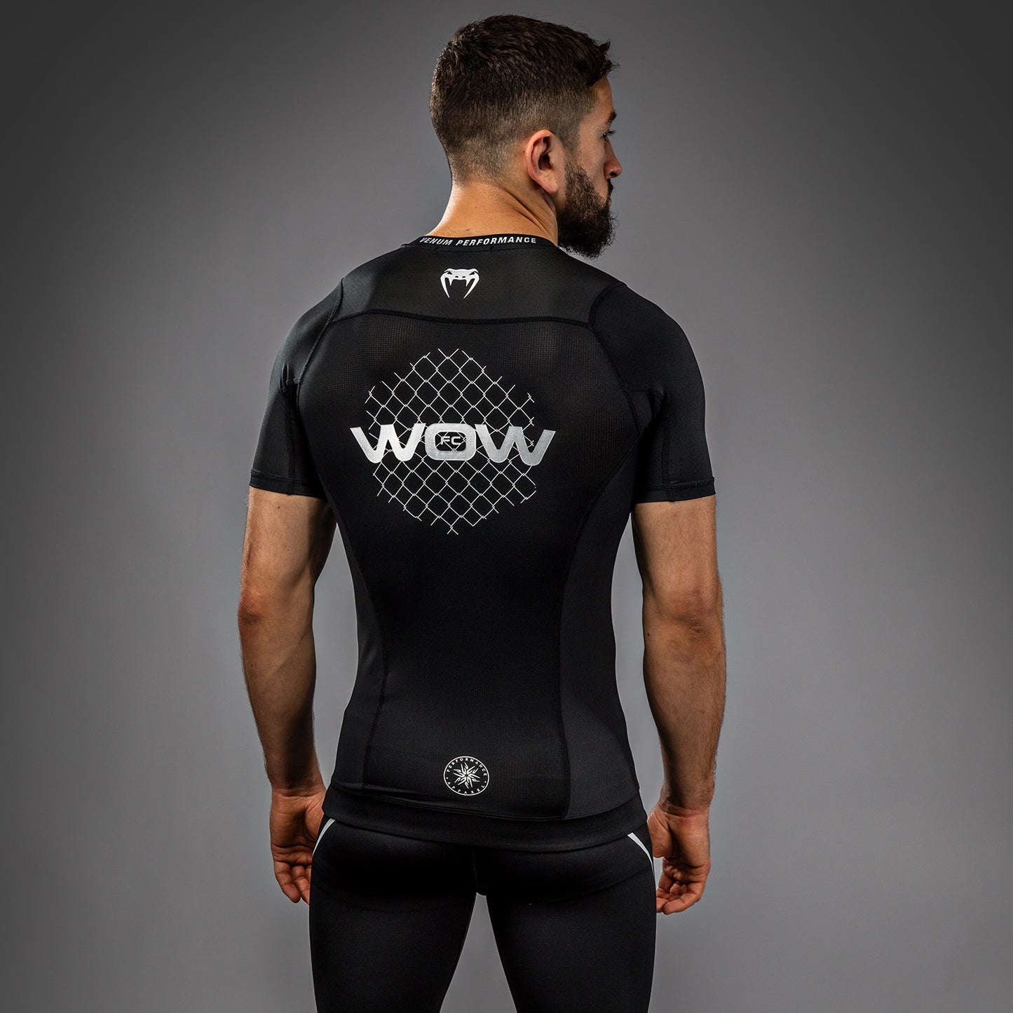 Venum x WOW FC Camiseta de Manga Corta Rashguard - Negro/Gris Plata
