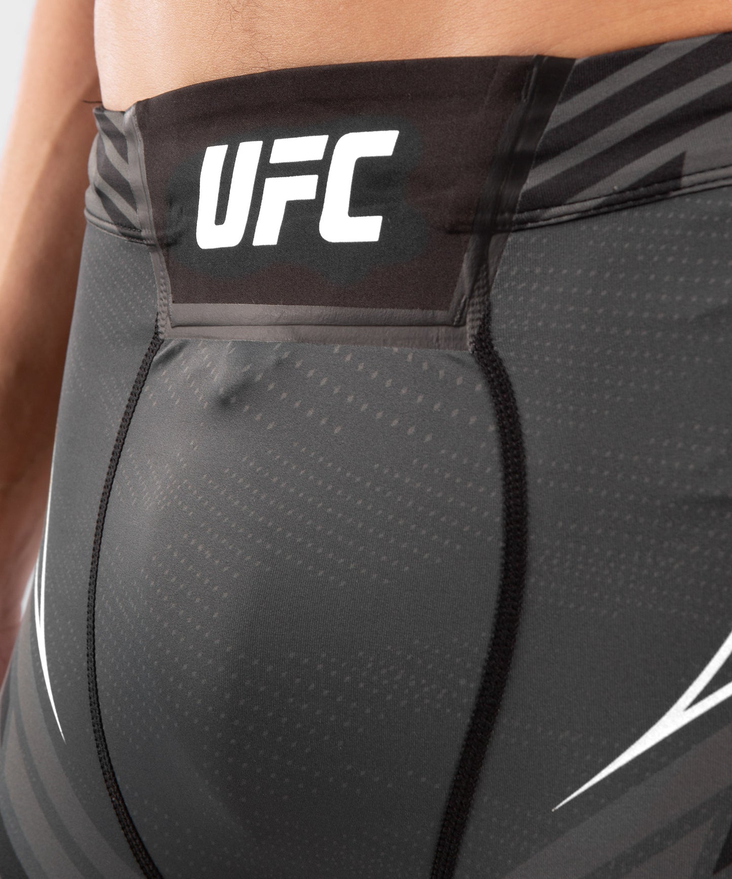 Pantalón De Vale Tudo UFC Venum Authentic Fight Night – Modelo Corto - Negro