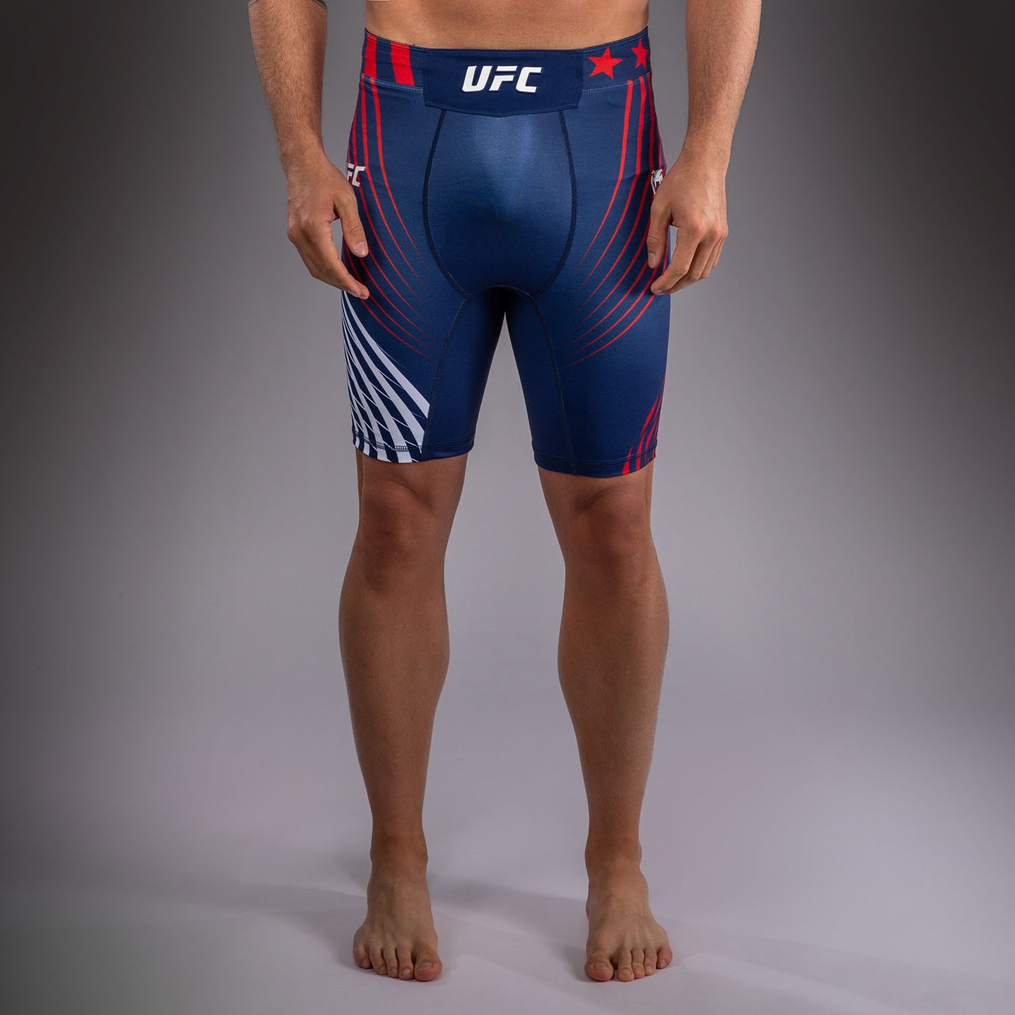 Official UFC Freedom 250 by Venum Authentic Fight Night Vale Tudo Shorts para hombre - Azul