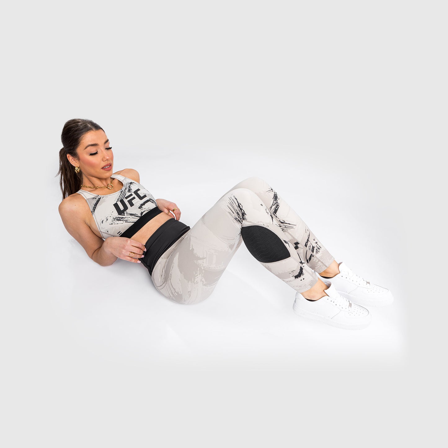 Venum UFC Authentic Fight Week 2.0 Sujetador Deportivo Para Mujer - Arena/Negro