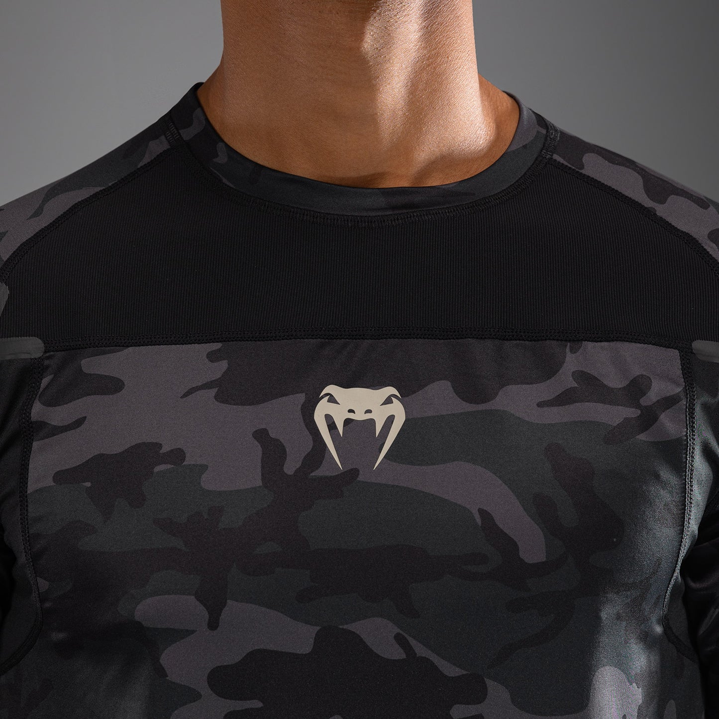 Venum G-Fit Air Camiseta Dry-Tech para Hombre - Camuflaje Digital Urbano