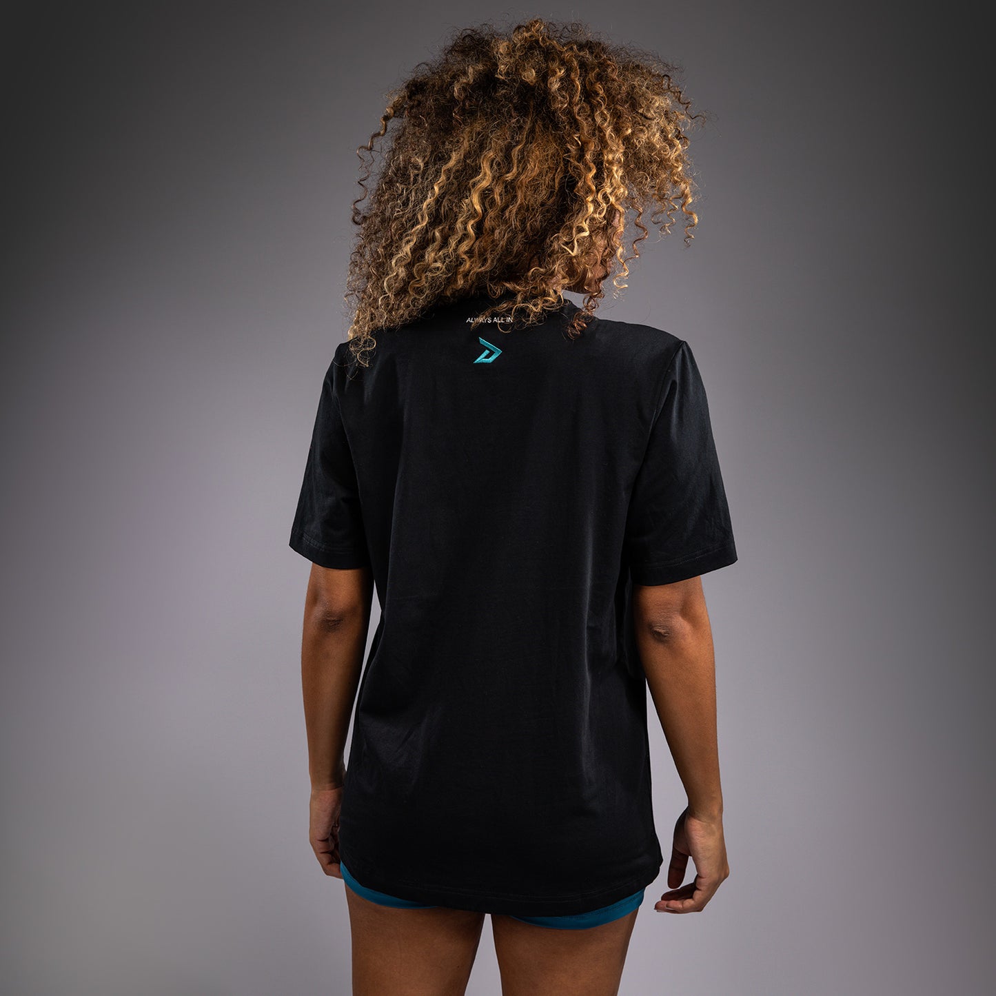 Venum x Demi Camiseta Oversized – Negra