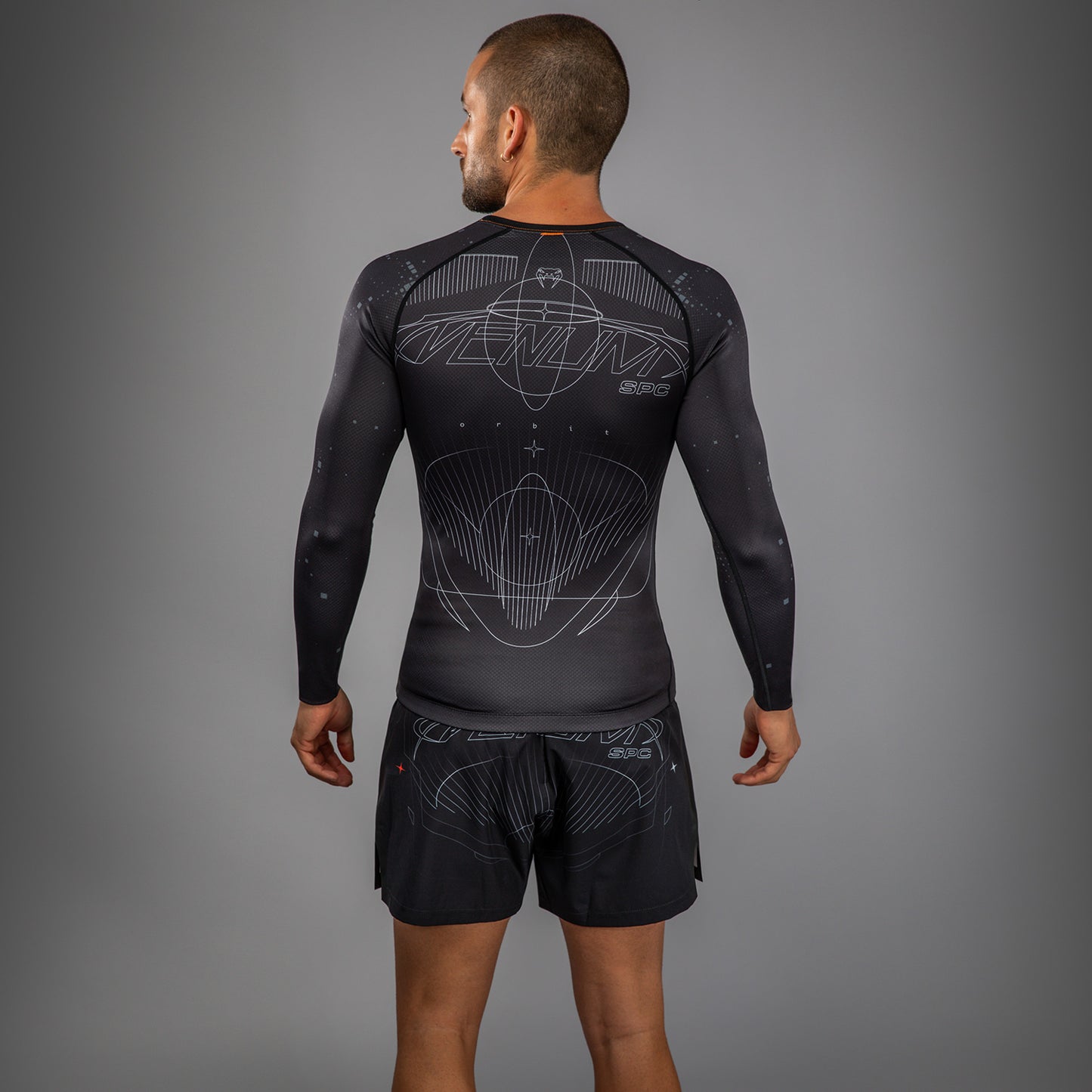 Venum Eclipse Rashguard Manga Larga – Negro/Marfil