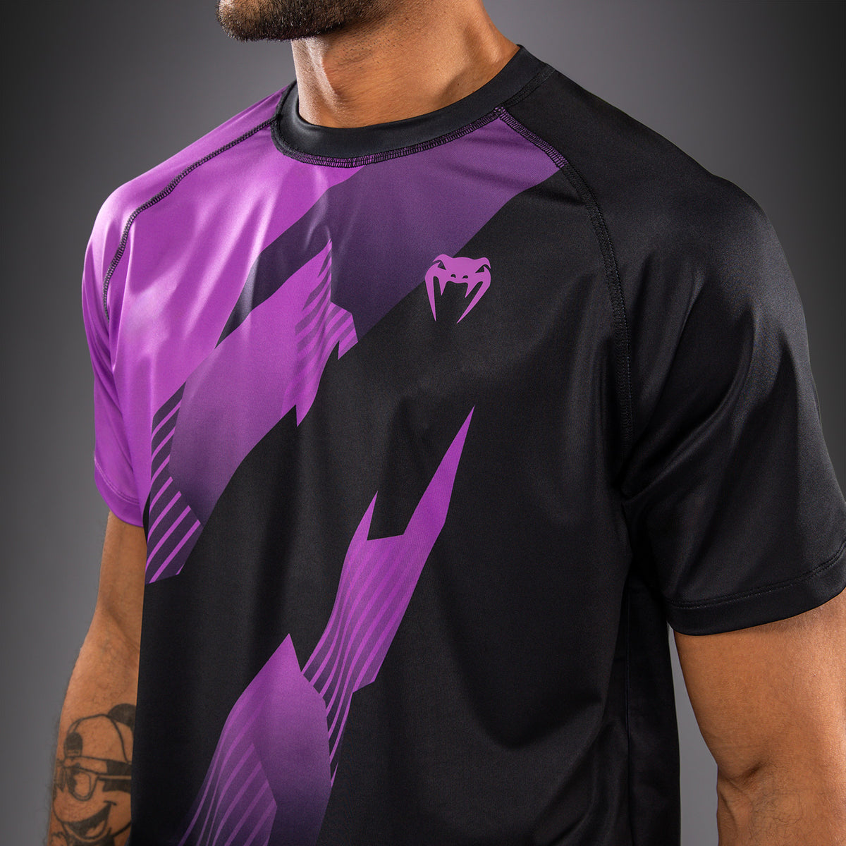 Venum No-Gi 6.0 Camiseta Dry Tech - Negro/Púrpura