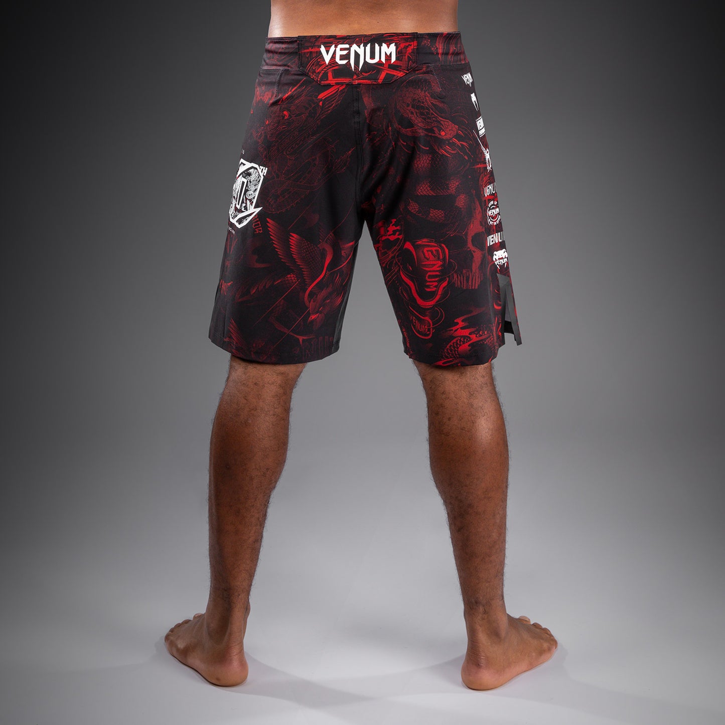 Venum 20th Anniversary Short de Combate - Negro/Rojo