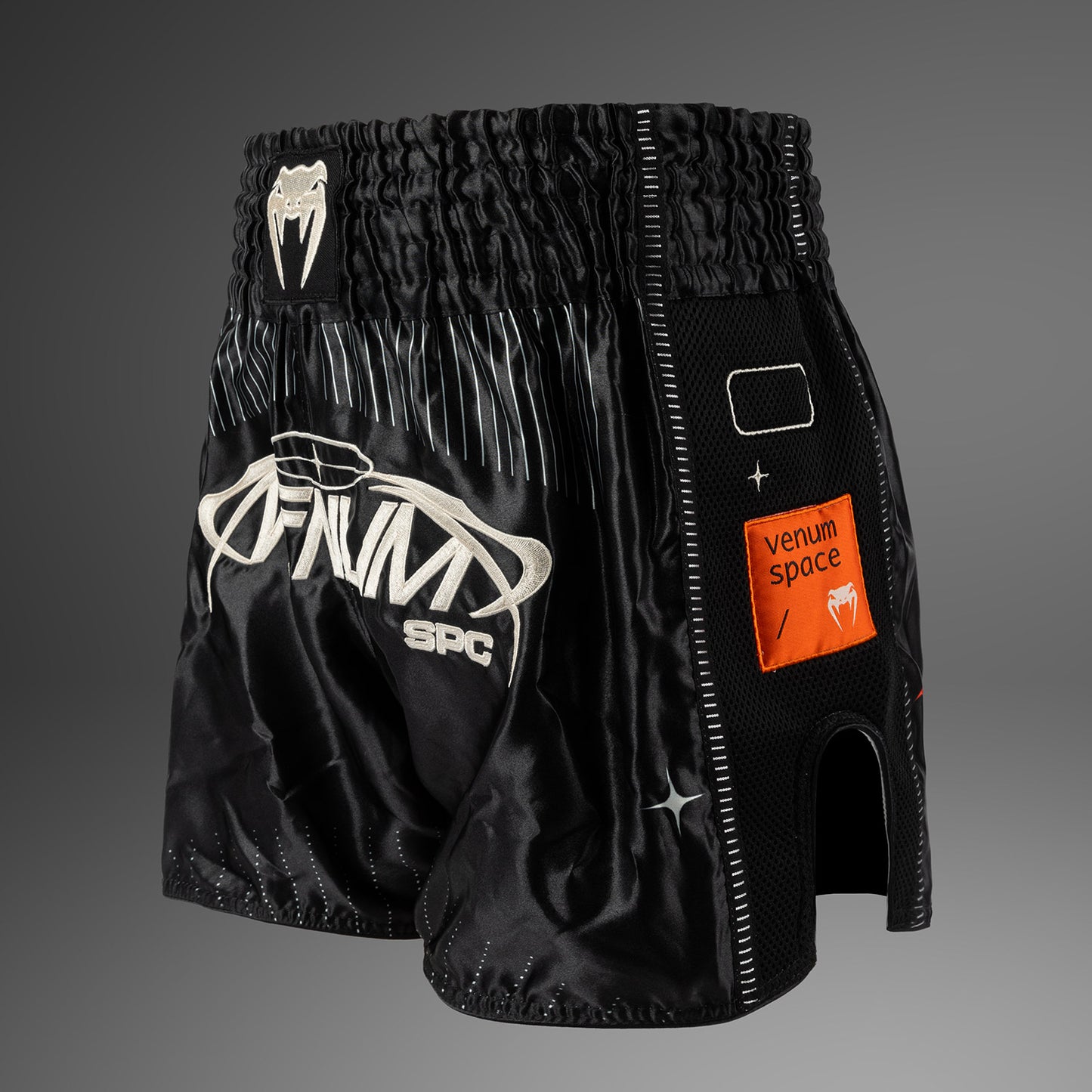 Venum Eclipse Pantalones Cortos Muay Thai – Negro/Marfil