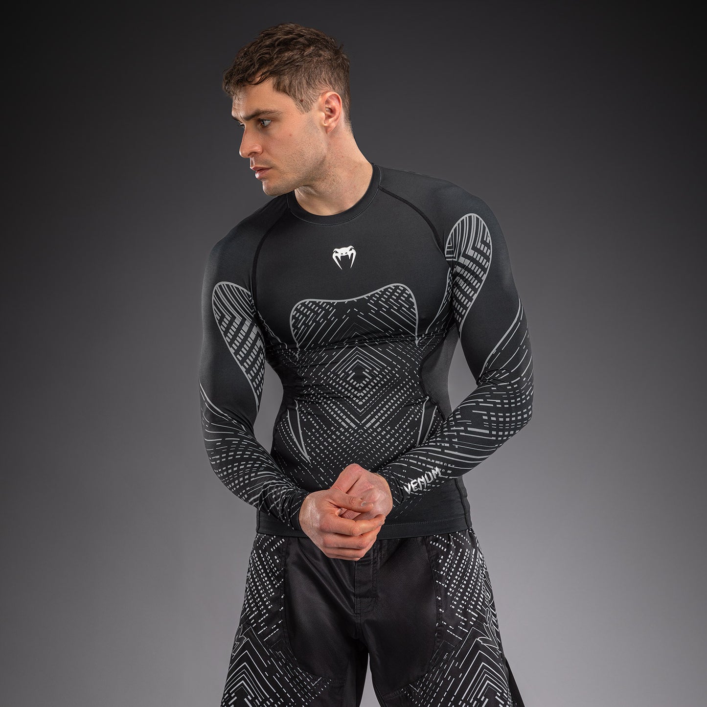 Venum Midnight Fury Rashguard Manga Larga – Negro/Gris/Plata