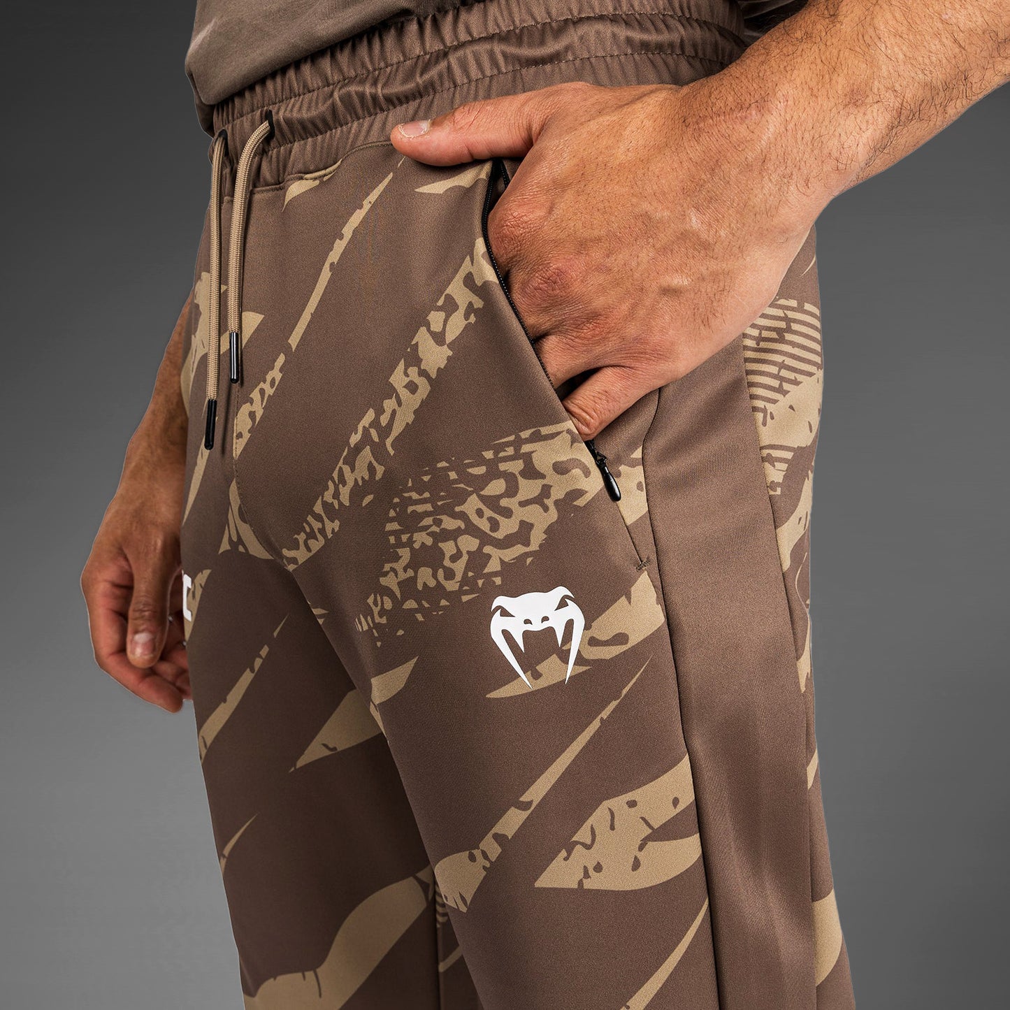 UFC Adrenaline By Venum Fight Week Pantalón de Hombre - Desert Camo