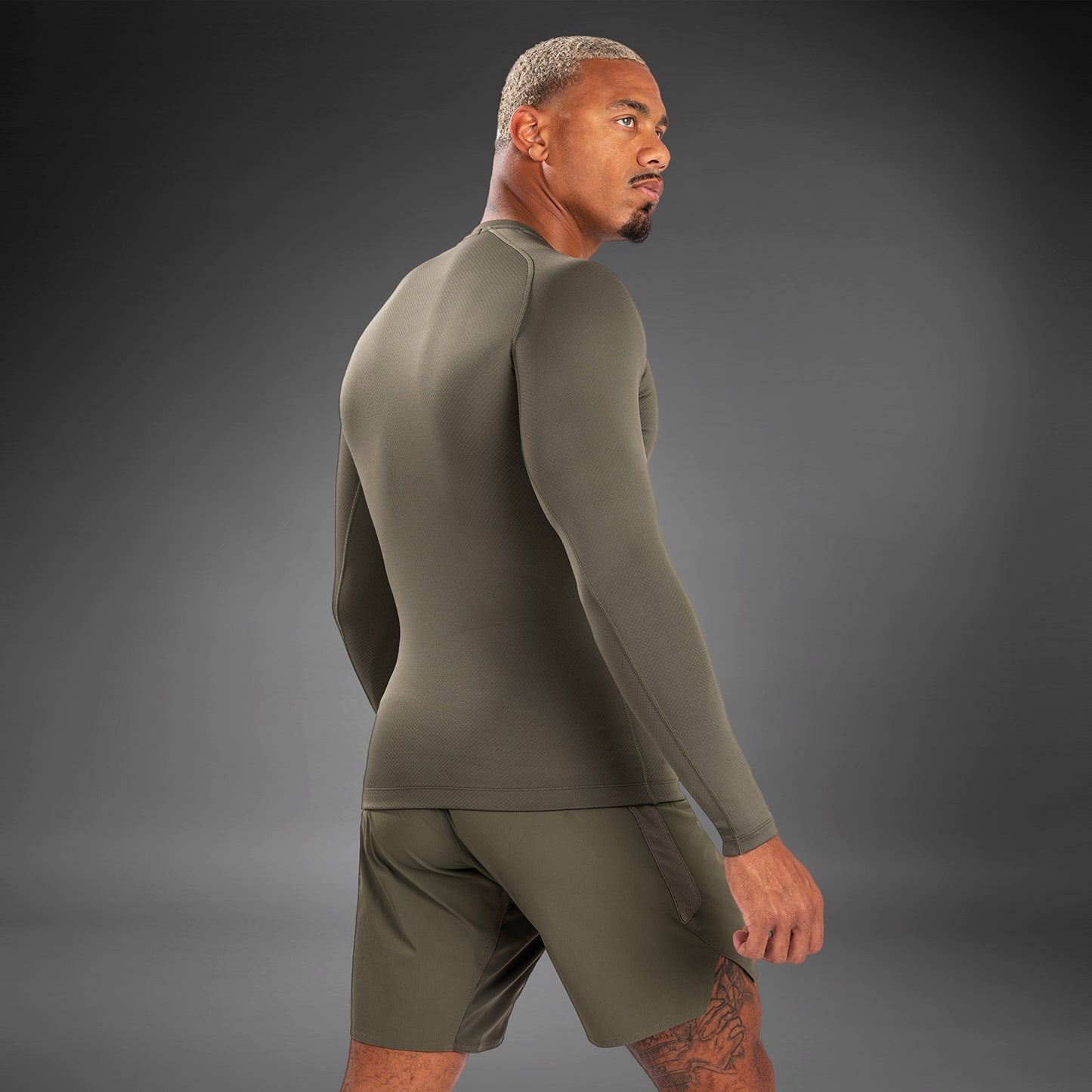 Venum Contender Lycra de manga larga para hombre - Caqui